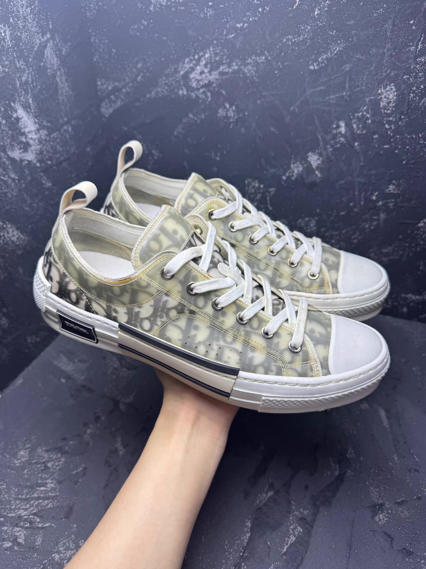 Dior DIOR B23 Grey & White Low-Top Sneakers Q10 Size US 10 / EU 43 - 2 Thumbnail