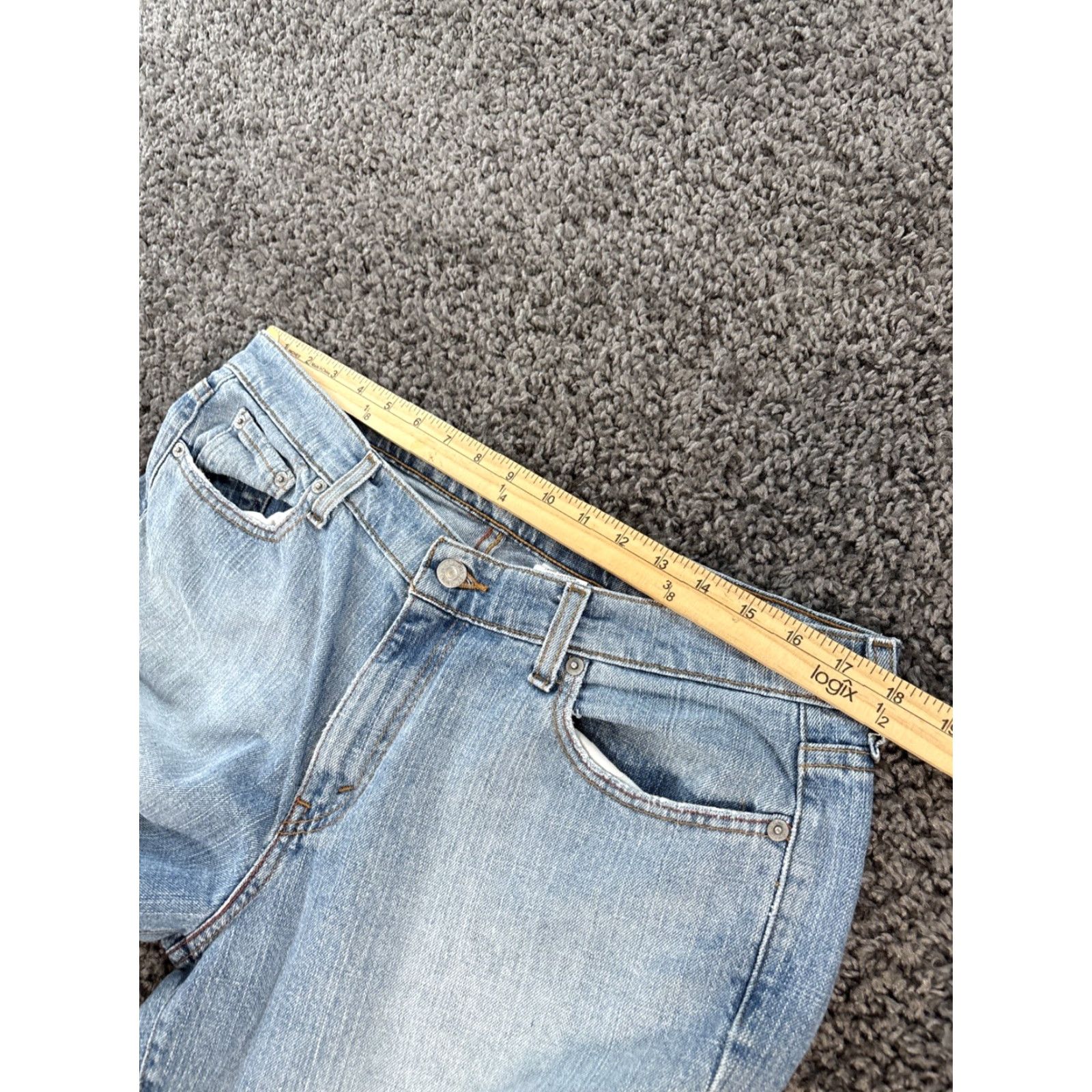 Levi's VINTAGE Levi's 505 Jeans Womens 14M 36x31 Blue Light Wash 90s Denim Straight 5-Pocket Womens Boys Girls? Size 36" / US 14 / IT 50 - 4 Thumbnail