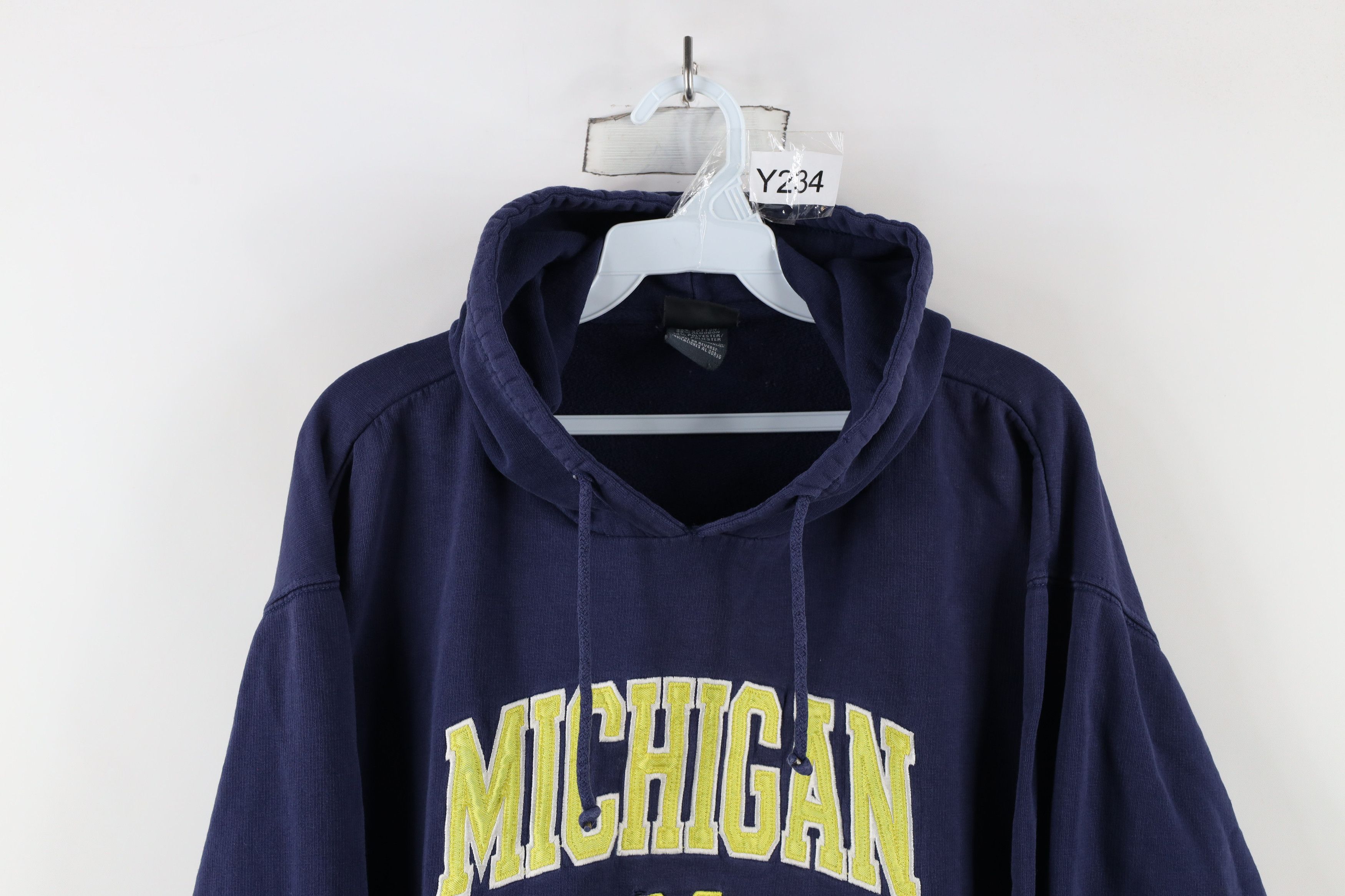 Vintage Vintage 90s Sun Faded University of Michigan Hoodie Blue Size US L / EU 52-54 / 3 - 2 Thumbnail
