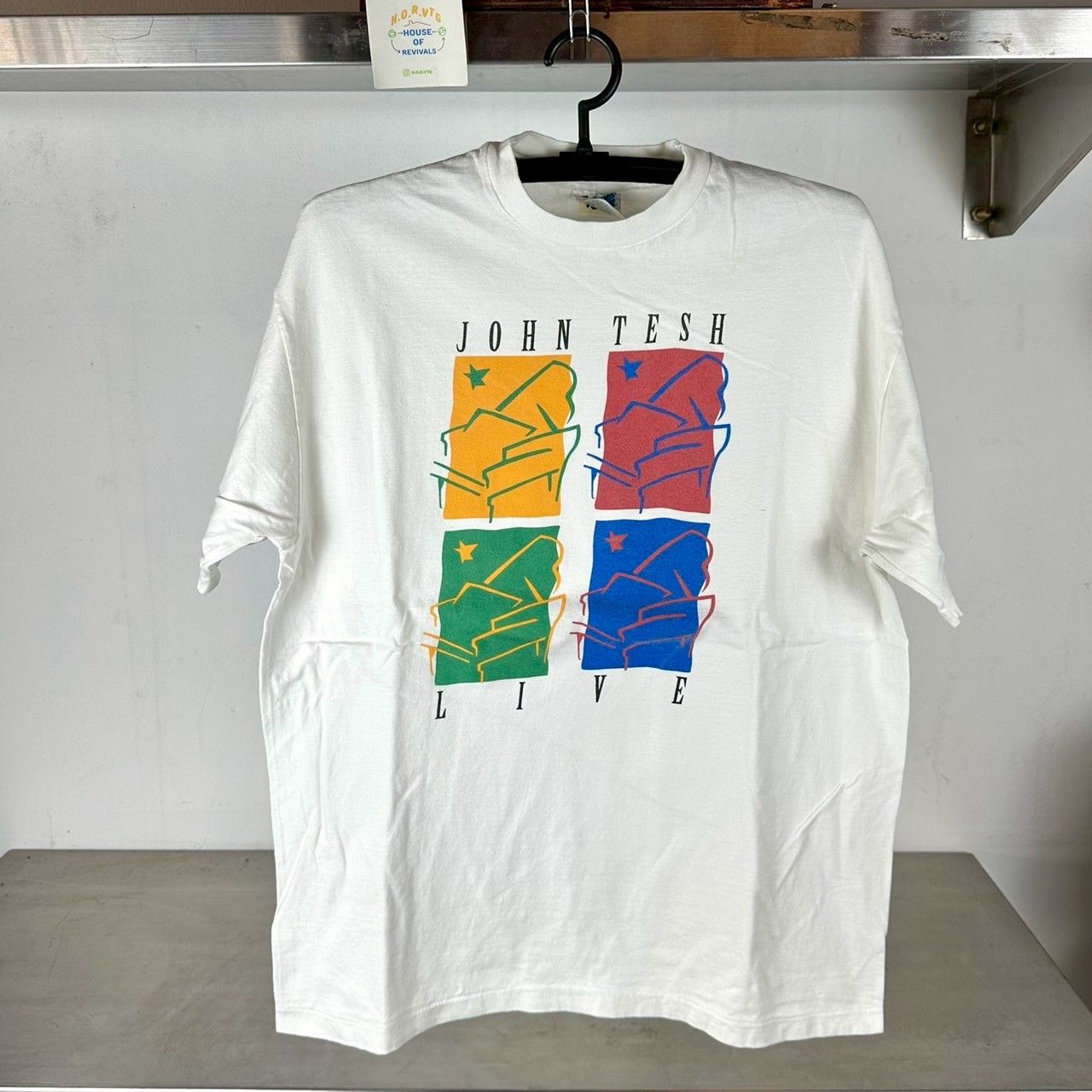 Band Tees × Hanes × Vintage Vintage 90s John Tesh Live Piano Artwork Large T-shirt Size US L / EU 52-54 / 3 - 1 Thumbnail