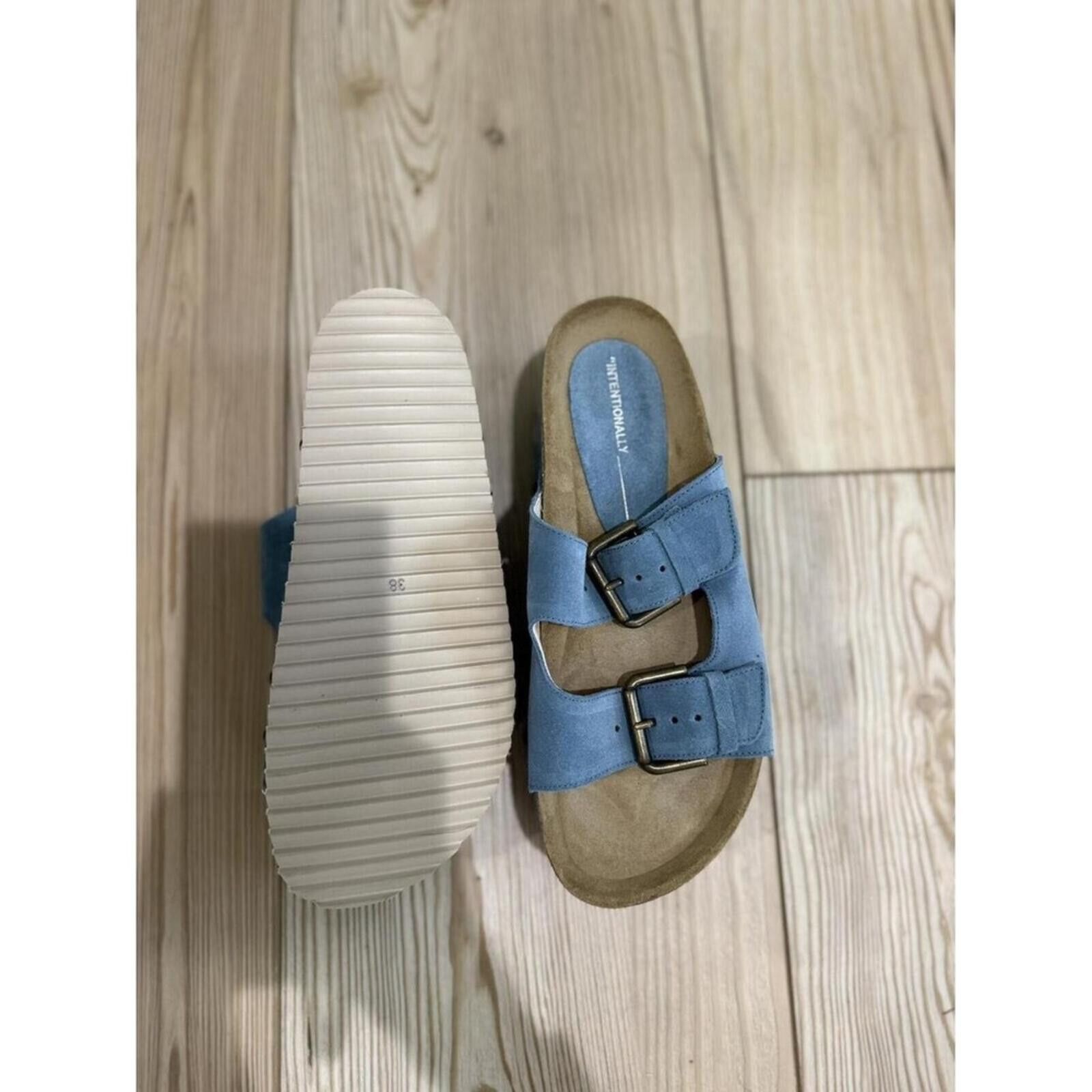 Other Intentionally Blank Blue Suede Buckle Platform Sandals Size US 7.5 / EU 40-41 - 2 Thumbnail