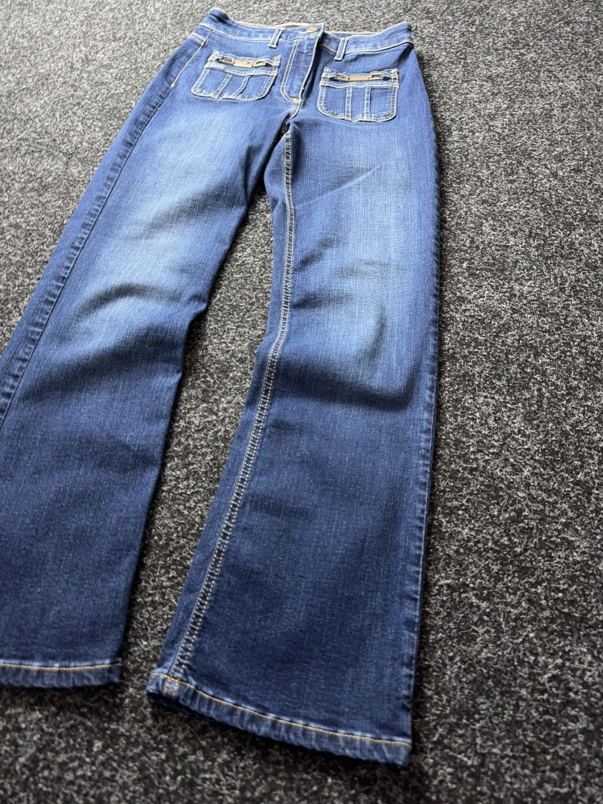 Elisabetta Franchi Luxury Y2K 00s Elisabetta Franchi Flare Jeans Dark Wash Size 24" / US 00 / IT 34 - 3 Thumbnail