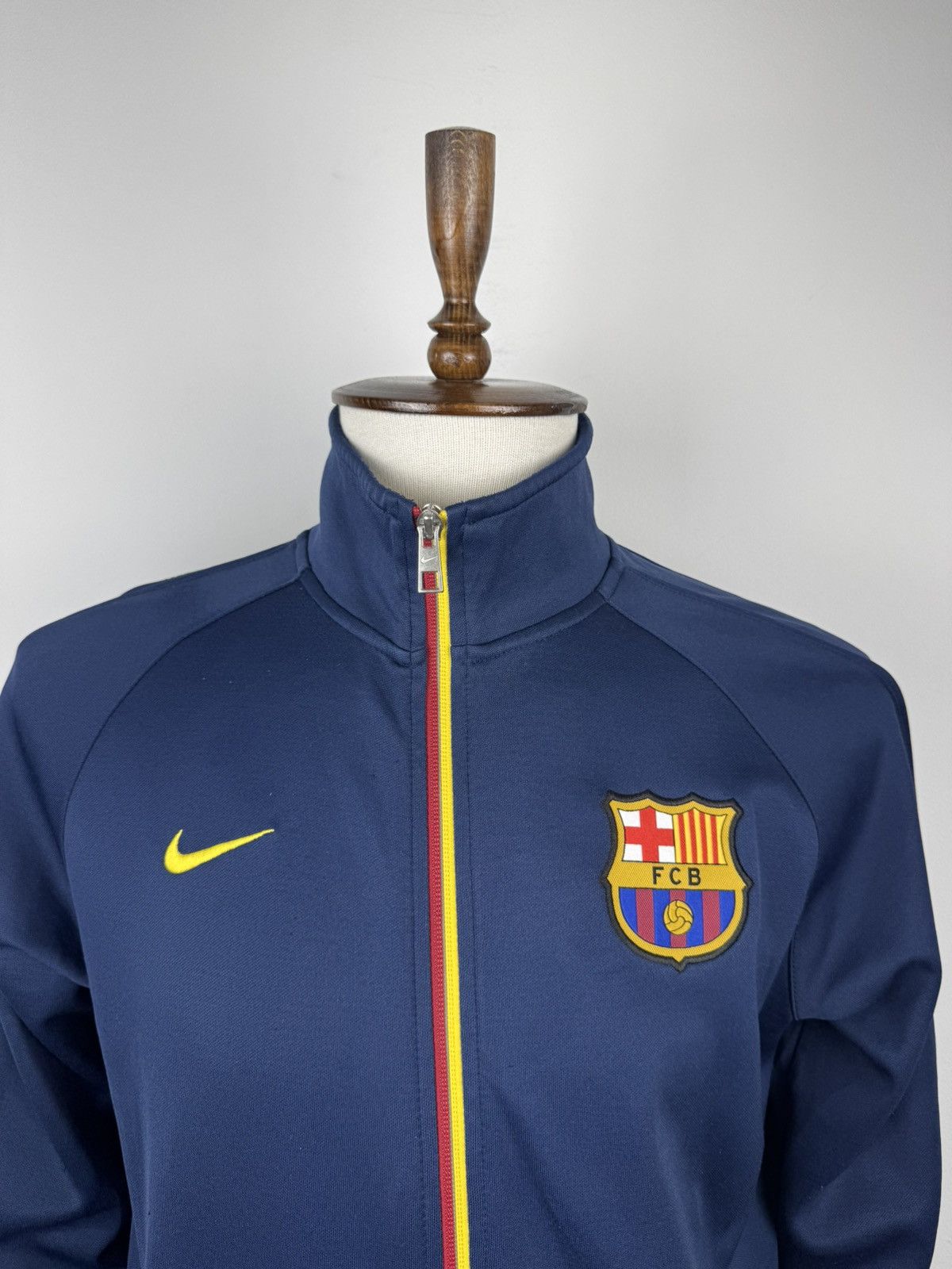 Nike Men’s Nike FC Barcelona Track Top Jacket size M Size US M / EU 48-50 / 2 - 2 Thumbnail