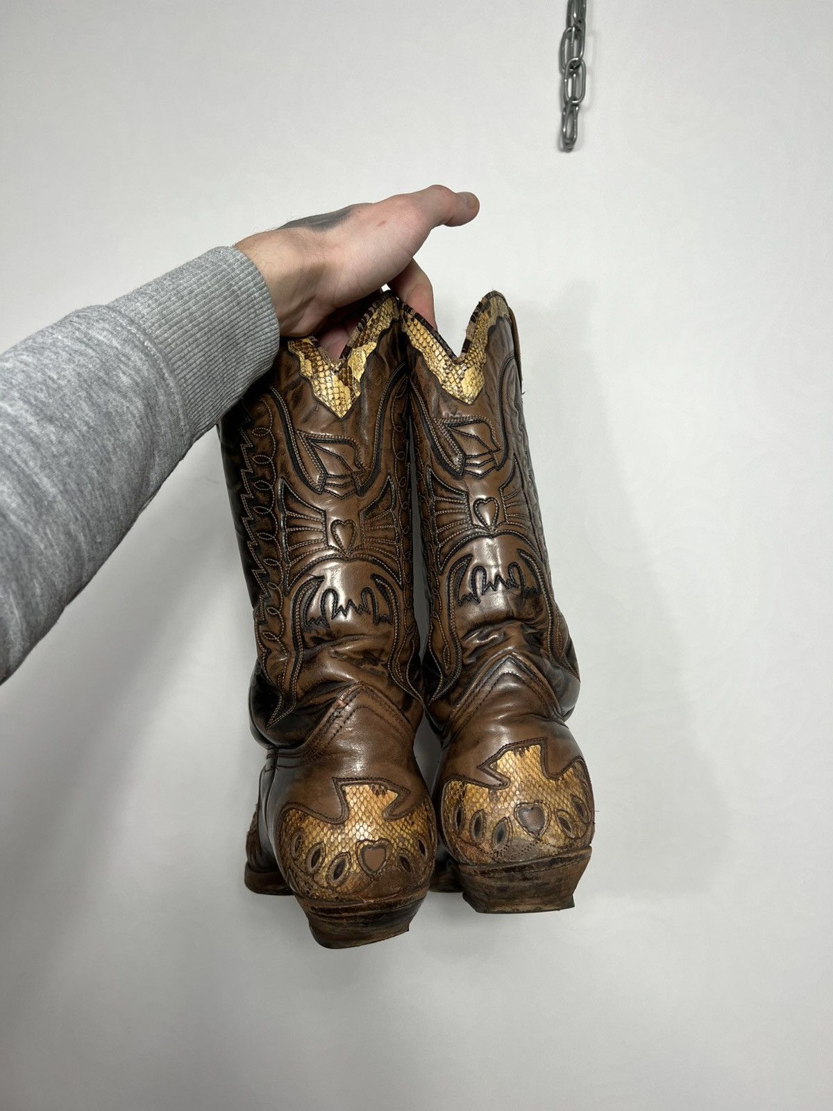 Vintage Vintage SENDRA Cowboy Leather Print Hand Tooled Boots Shoes Size US 10 / EU 43 - 11 Thumbnail