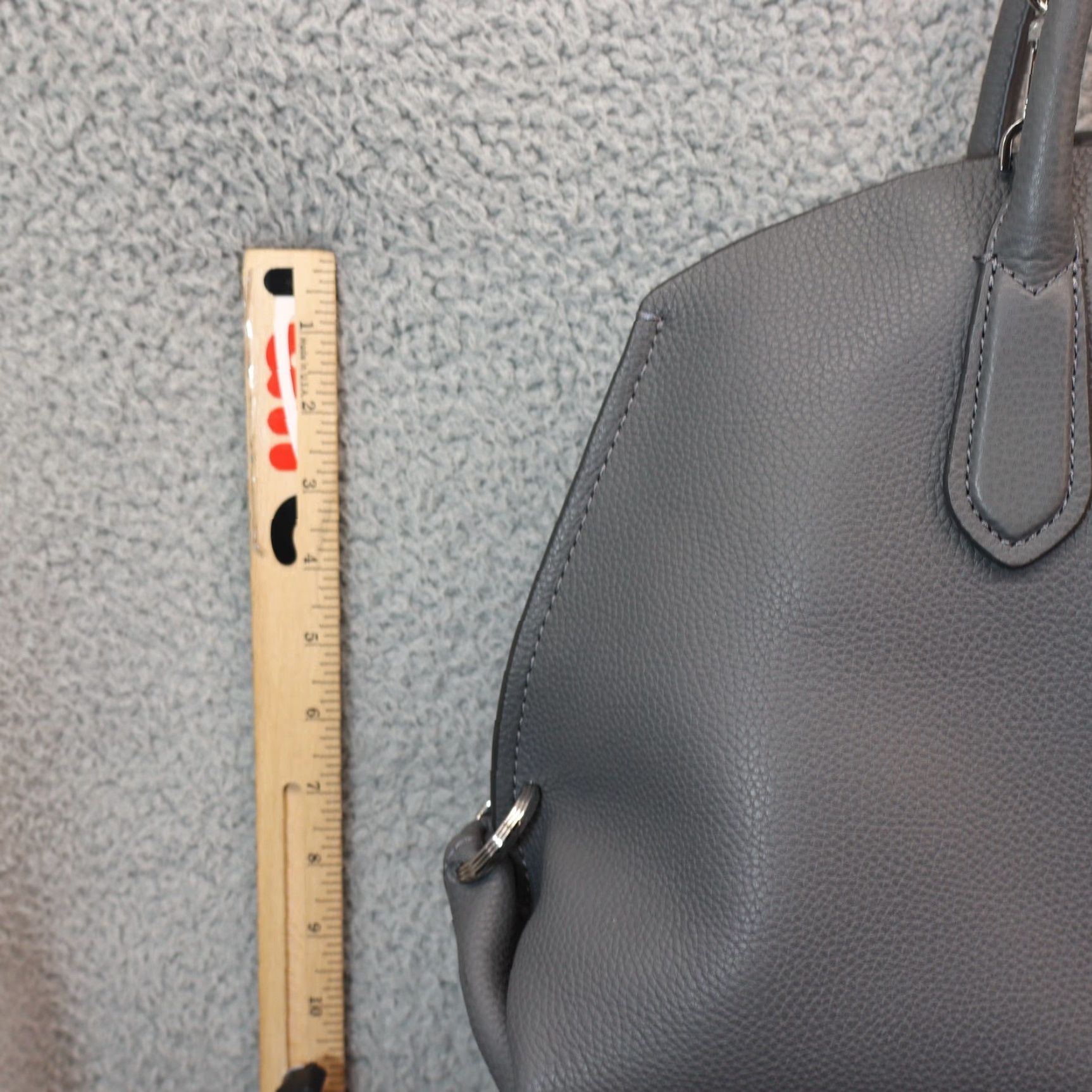 Michael Kors VINTAGE? No. Size ONE SIZE - 7 Thumbnail