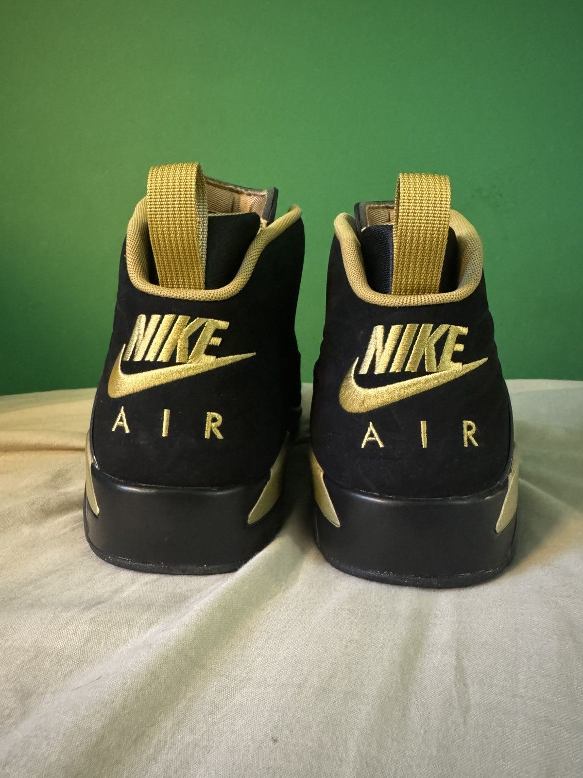 Jordan Brand Jordan mvp black metallic gold 2024 Size US 11.5 / EU 44-45 - 3 Thumbnail