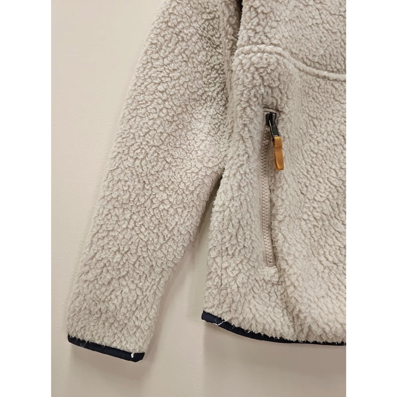 Patagonia Patagonia Jacket Women's M Retro Pile Marsupial Fleece Pullover Zip Embroidered Logo Pockets Ivory Natural Size M / US 6-8 / IT 42-44 - 2 Thumbnail