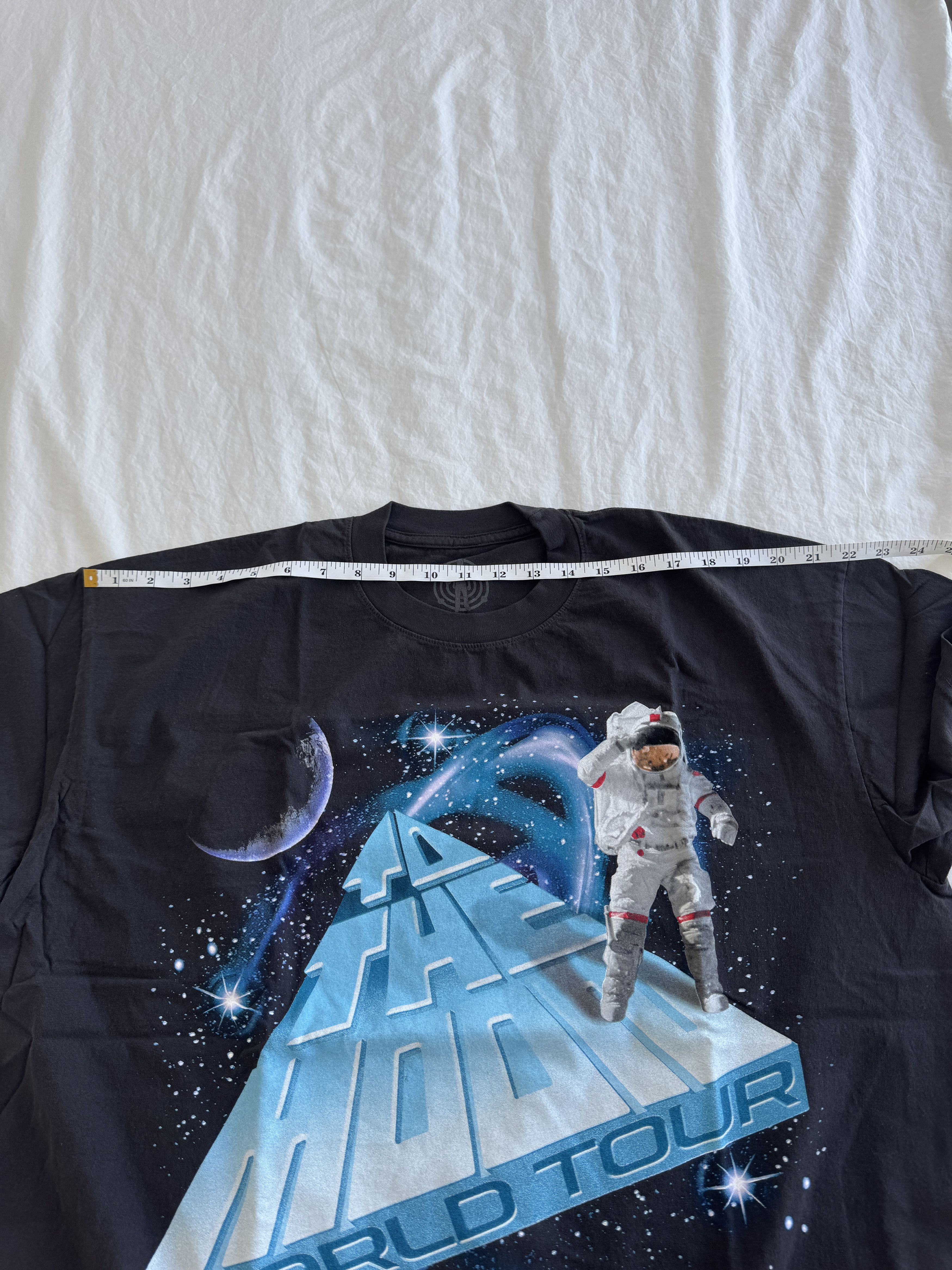 Band Tees Kid Cudi Man on the Moon 3 Tour Merch Tee Size US L / EU 52-54 / 3 - 4 Thumbnail