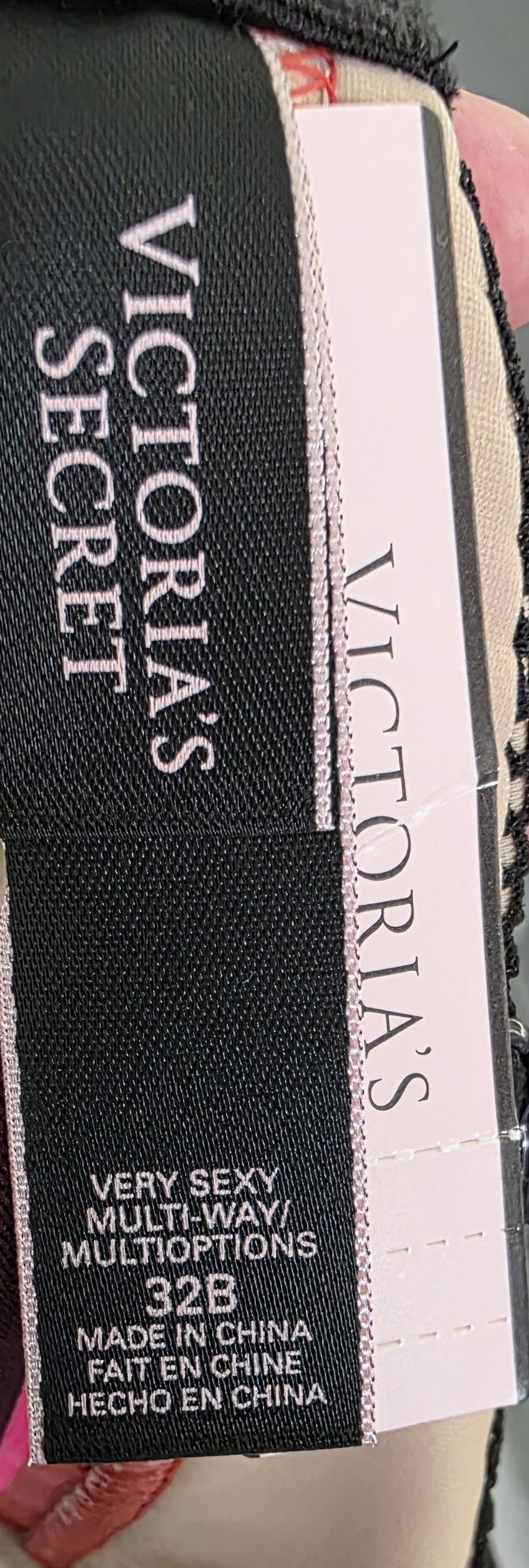 Victoria's Secret Victoria's Secret Very Sexy Multi Crush Black Lace Bra 32B Size ONE SIZE - 3 Thumbnail