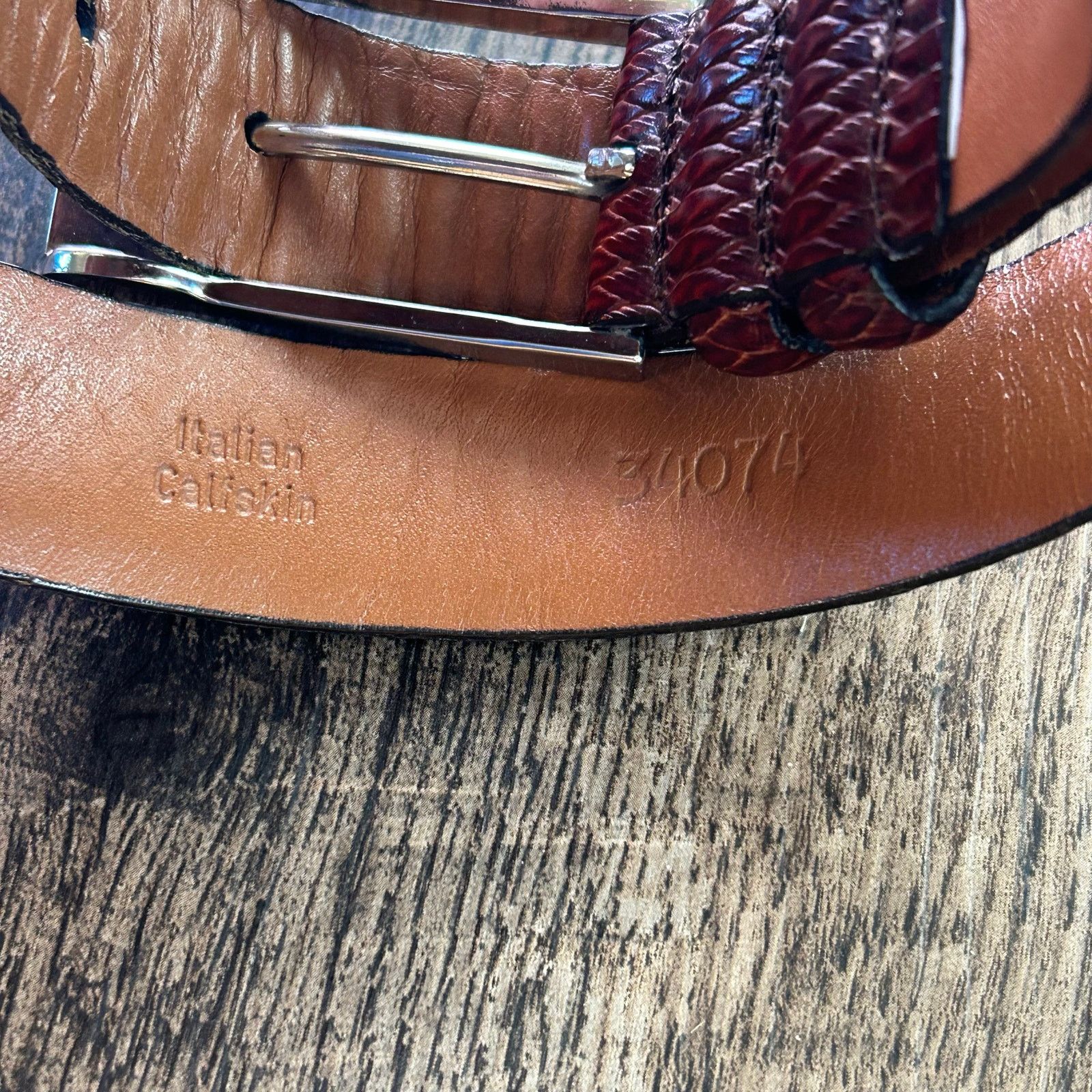 Allen Edmonds Allen Edmonds Brown Leather Belt Embossed Snake Print 42 Size 42 - 7 Thumbnail