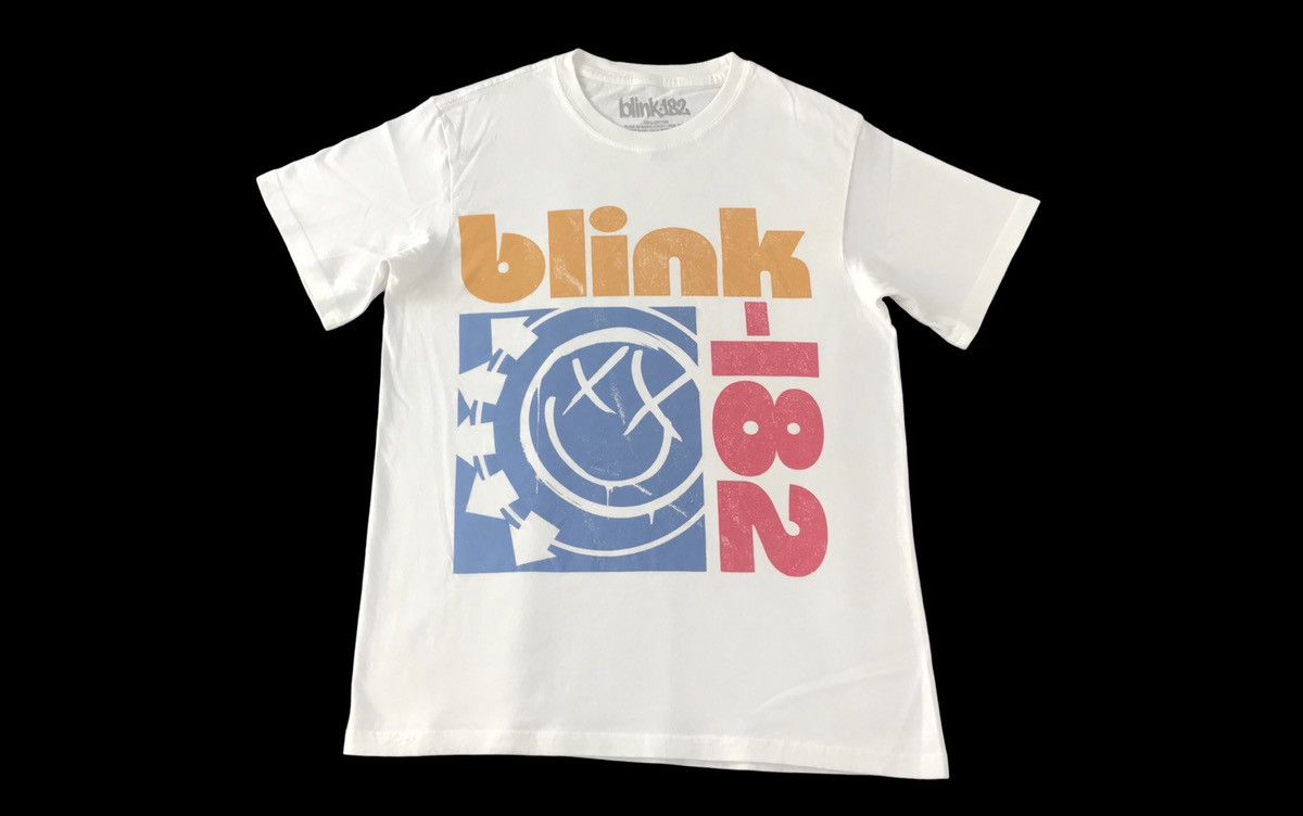 Band Tees Blink-182 Band Tees Big Smiley Face Logo Printed T-shirt Size US S / EU 44-46 / 1 - 1 Thumbnail