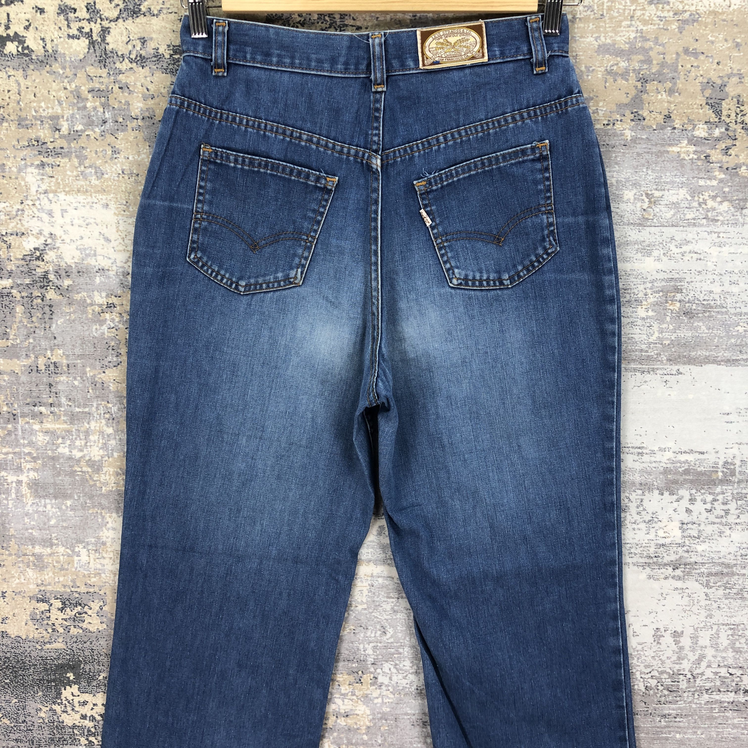 Levi's Vintage 70s Levis #17 Jeans Levis Faded Light Wash Denim Size 28" / US 6 / IT 42 - 4 Thumbnail