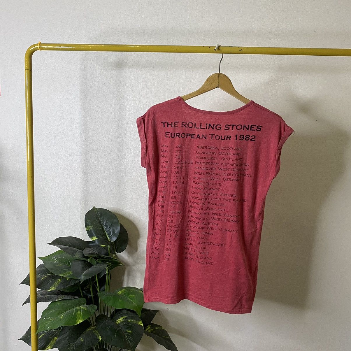 The Rolling Stones TheRollingStone 1982 European Tour Official Reissue Tank Top Size US M / EU 48-50 / 2 - 6 Thumbnail