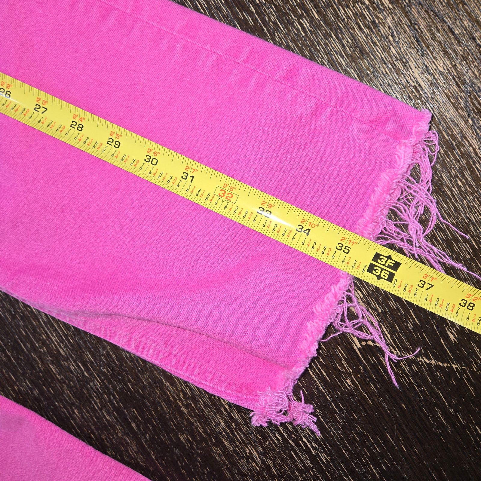 Zara Zara Size 14 Women's Bright Hot Pink Frayed Hem High Rise Size 36" / US 14 / IT 50 - 8 Thumbnail