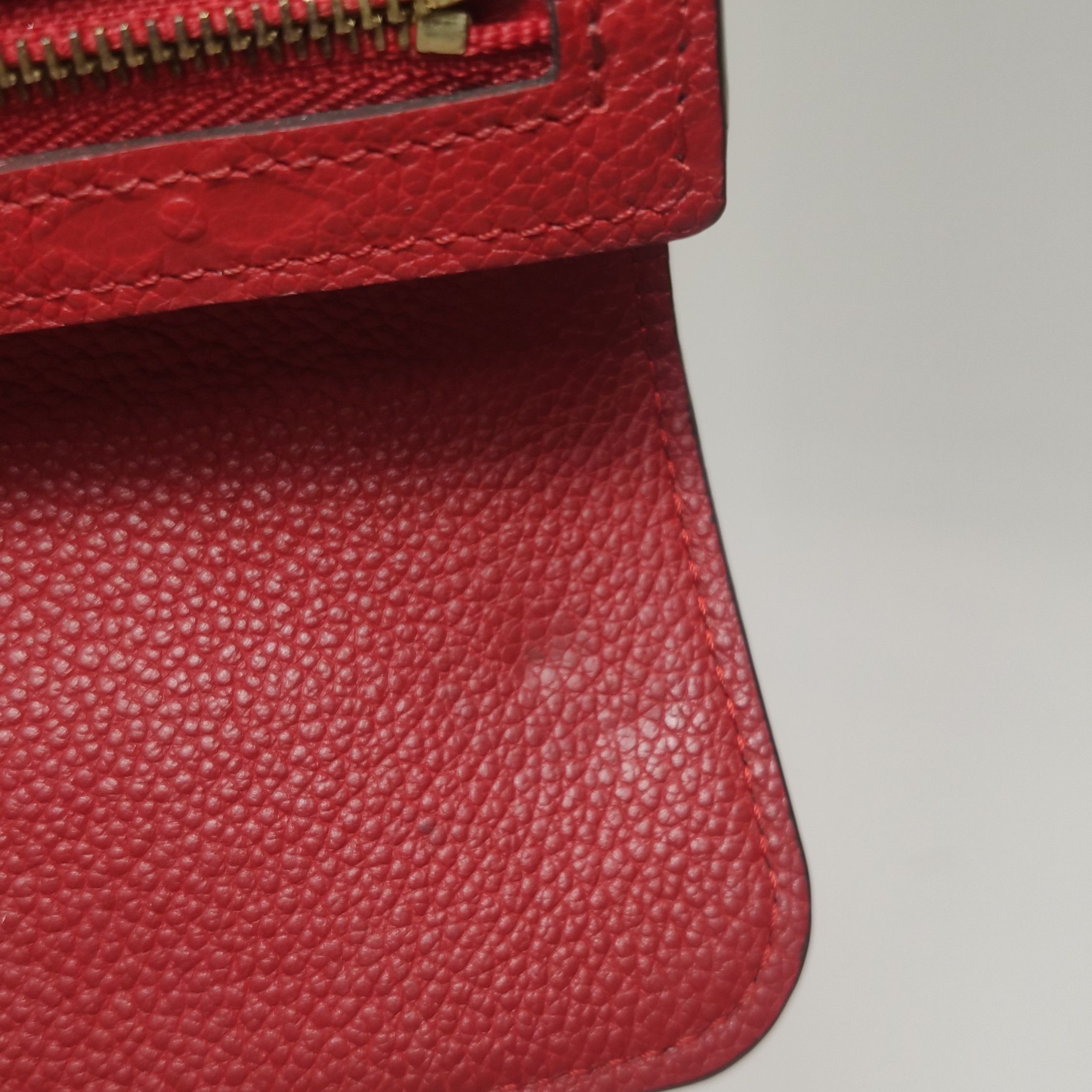 Louis Vuitton Louis Vuitton (LV) Cowhide Solid Color Old Flower Embossed Size ONE SIZE - 6 Thumbnail