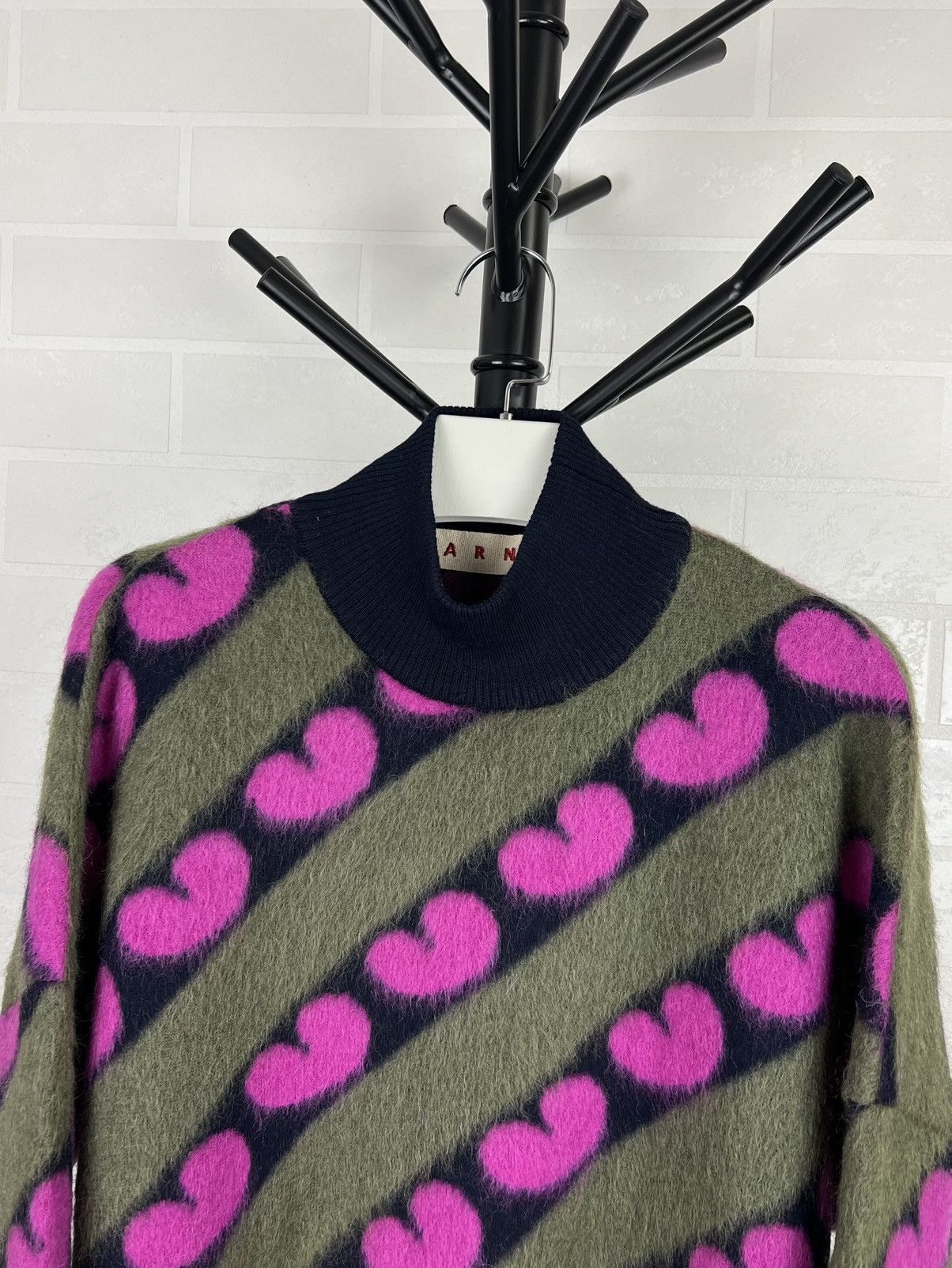 Marni MARNI Sweater Mohair Wool HEARTS Striped Pattern Logo Wmn’s Size S / US 4 / IT 40 - 2 Thumbnail