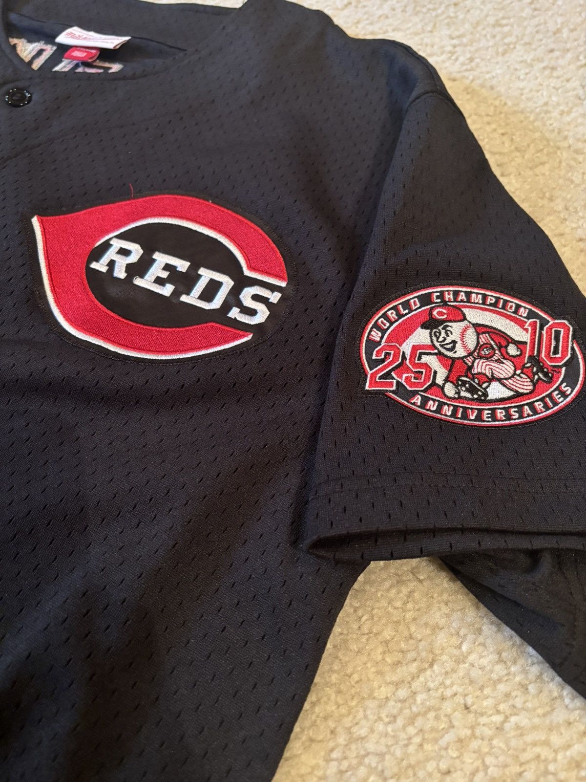 Mitchell & Ness Cincinnati Reds Barry Larkin Batting Practice Jersey Size US XL / EU 56 / 4 - 4 Thumbnail