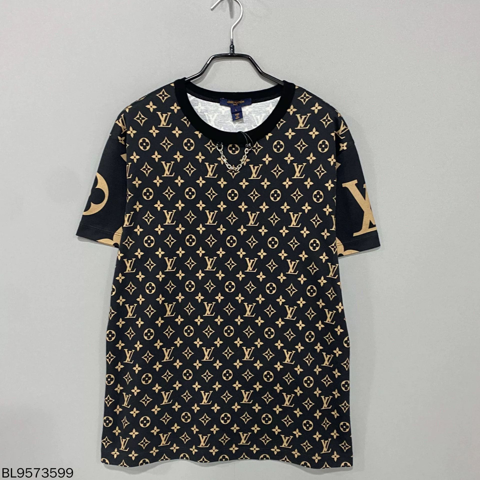 Louis Vuitton Louis Vuitton Black Gold Monogram Short Sleeve Size US L / EU 52-54 / 3 - 1 Thumbnail