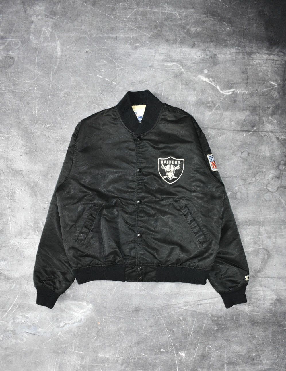 NFL × Starter × Vintage Vintage 90s Oakland Raiders NFL Starter Jacket (L) Size US L / EU 52-54 / 3 - 2 Thumbnail