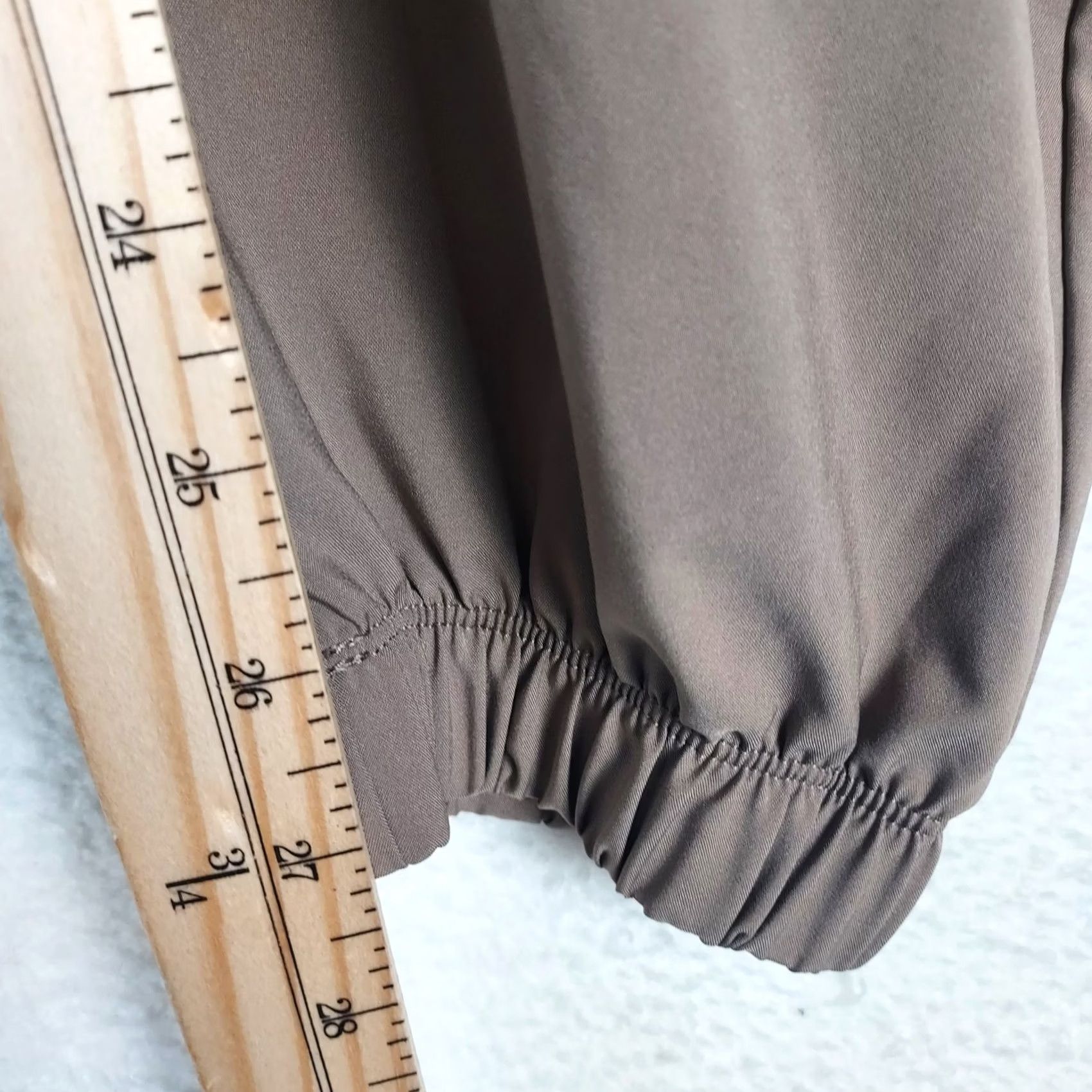 Nike Nike Dri-FIT Women’s Joggers Pants M Taupe Brown Lightweight Training Activewear Jogger Autumn Spring Winter Mens Womens Girls Boys Size 32" / US 10 / IT 46 - 7 Thumbnail