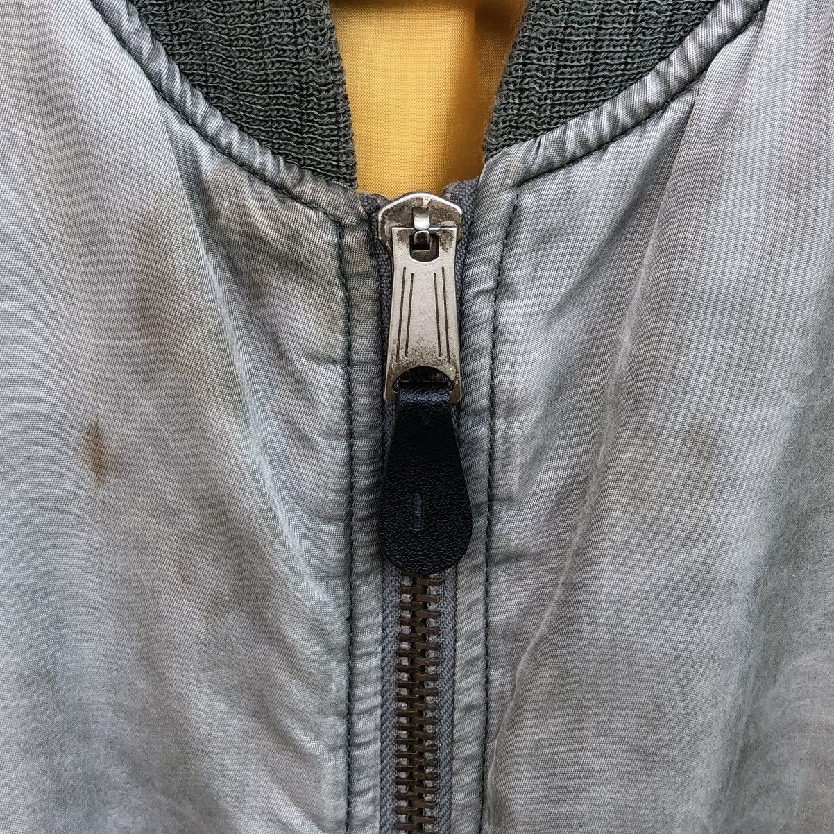 Vintage VTG Sun Faded Flyer’s Man Intermediate Ma-1 Bomber Jacket Size US M / EU 48-50 / 2 - 6 Thumbnail