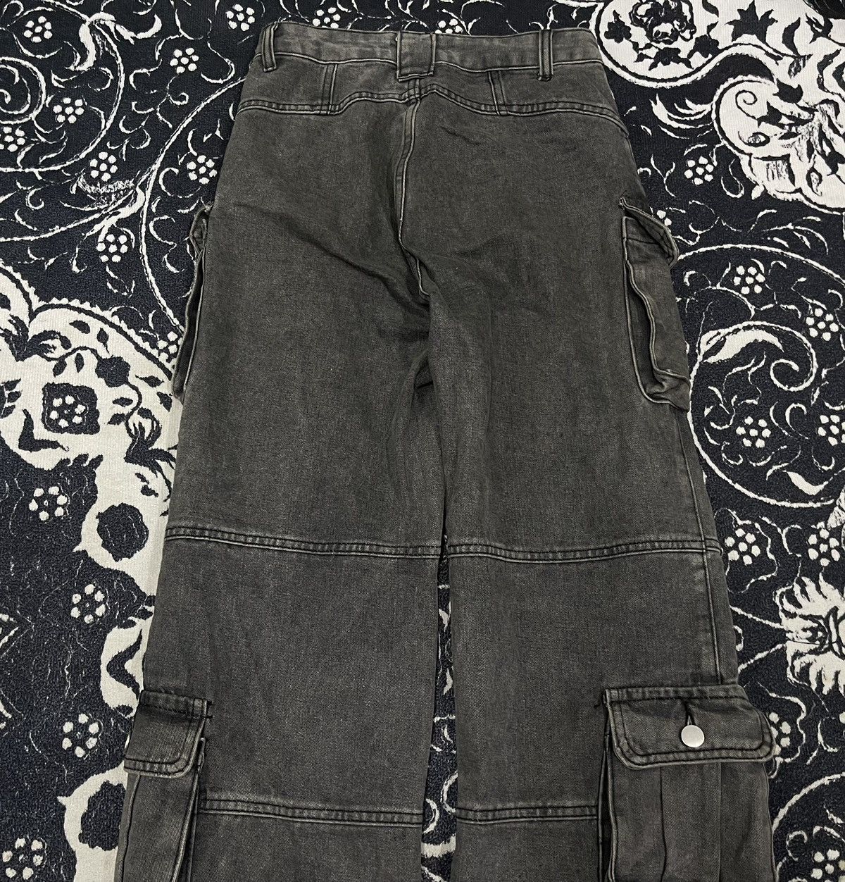 Japanese Brand 2000s BALENCIAGA INSPIRED MULTIPOCKET JEANS BAGGY Size 26" / US 2 / IT 38 - 12 Thumbnail