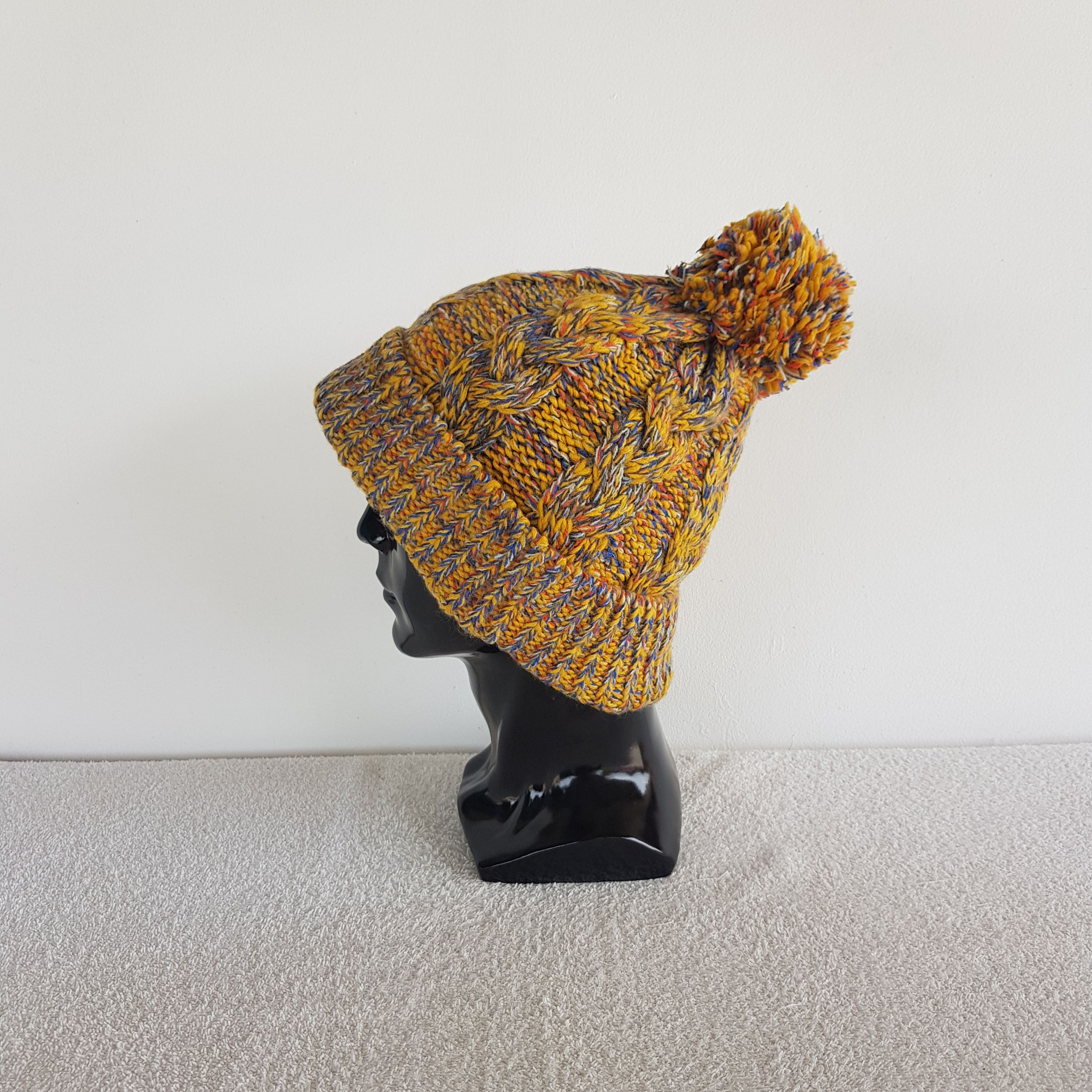 Japanese Brand Vintage Japanese Cable Knit Beanie Homeless Snow Caps Hats Size ONE SIZE - 4 Thumbnail