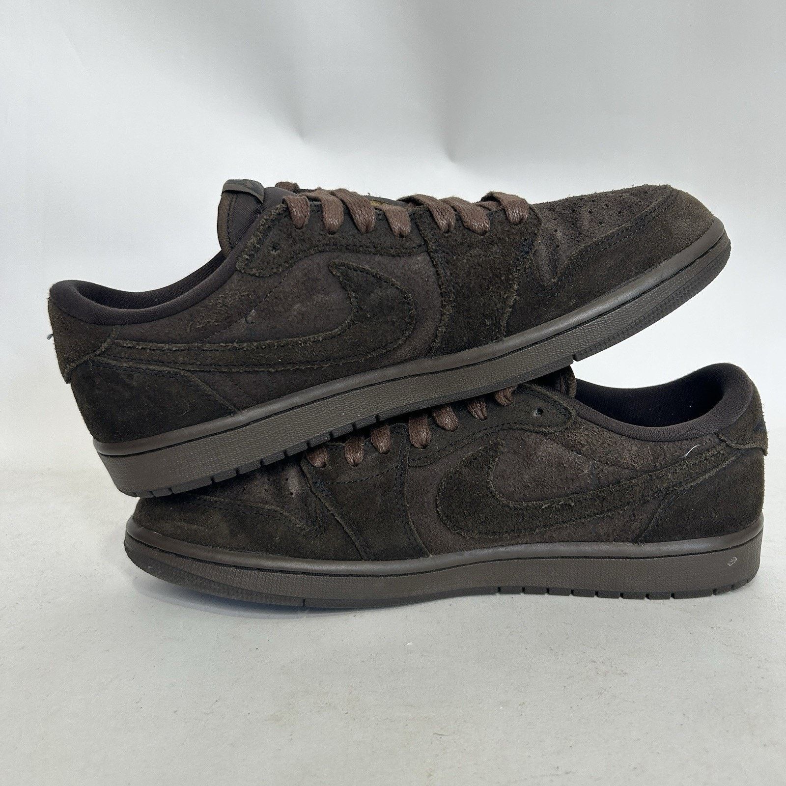 Jordan Brand Travis Scott X Nike Air Jordan 1 Low OG SP “Velvet Brown” Size US 10.5 / EU 43-44 - 3 Thumbnail
