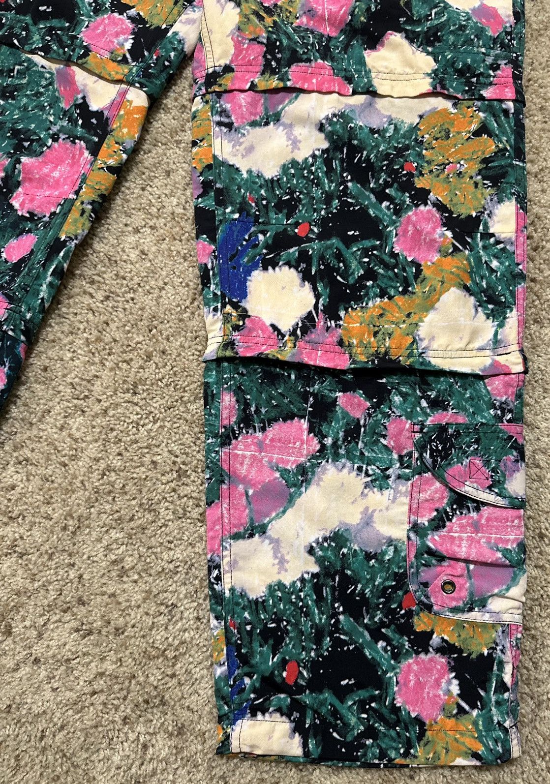 Supreme × The North Face SUPREME X TNF PANTS FLORAL SIZE MEDIUM Size US 32 / EU 48 - 2 Thumbnail