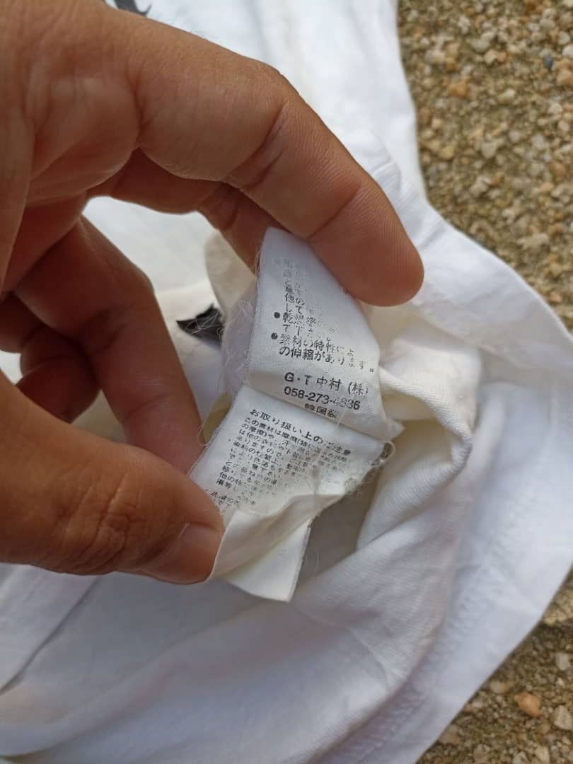 In The Attic In The Attic 3quarter With Big Marijuana Size M / US 6-8 / IT 42-44 - 6 Thumbnail