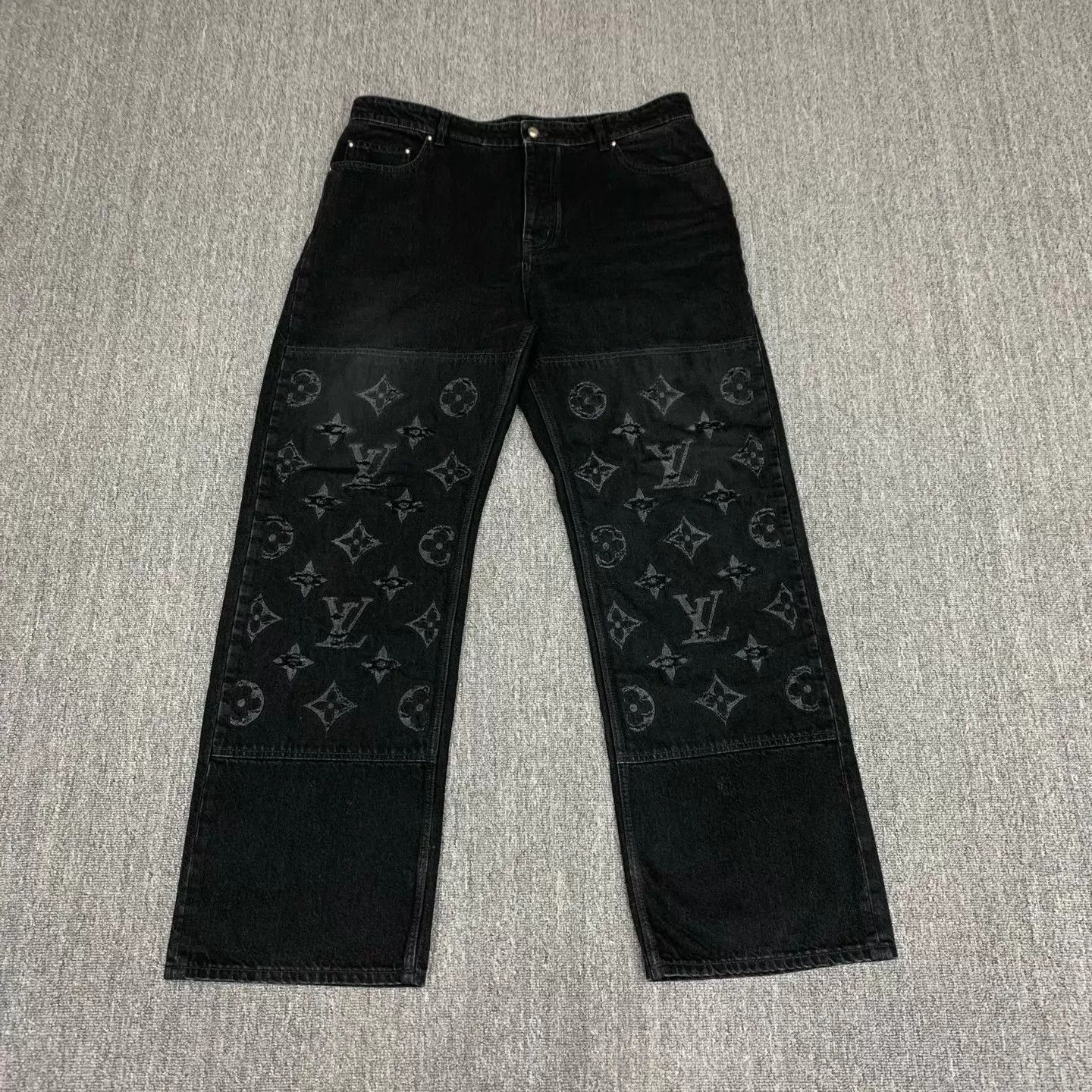 Louis Vuitton Louie Vuitton black gradient logo denim pants | Grailed