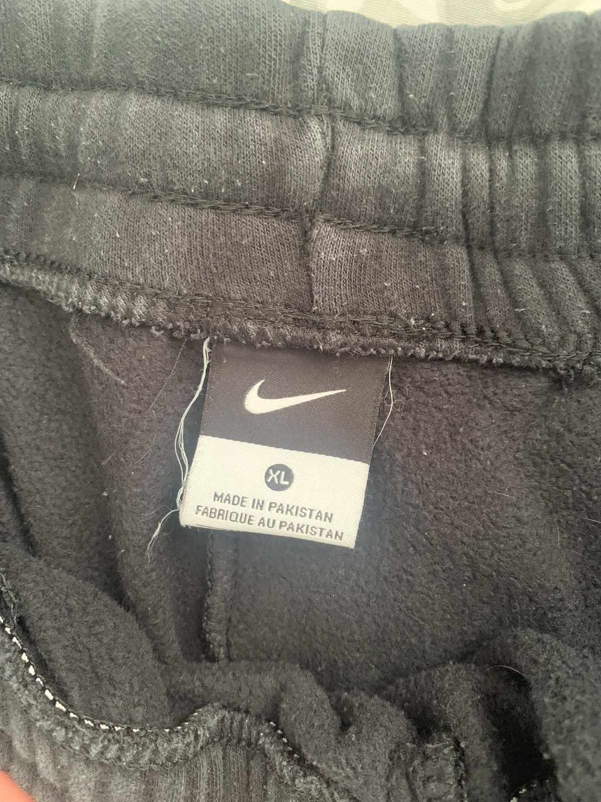 Nike Black Nike Sweat pants Size US 36 / EU 52 - 2 Thumbnail