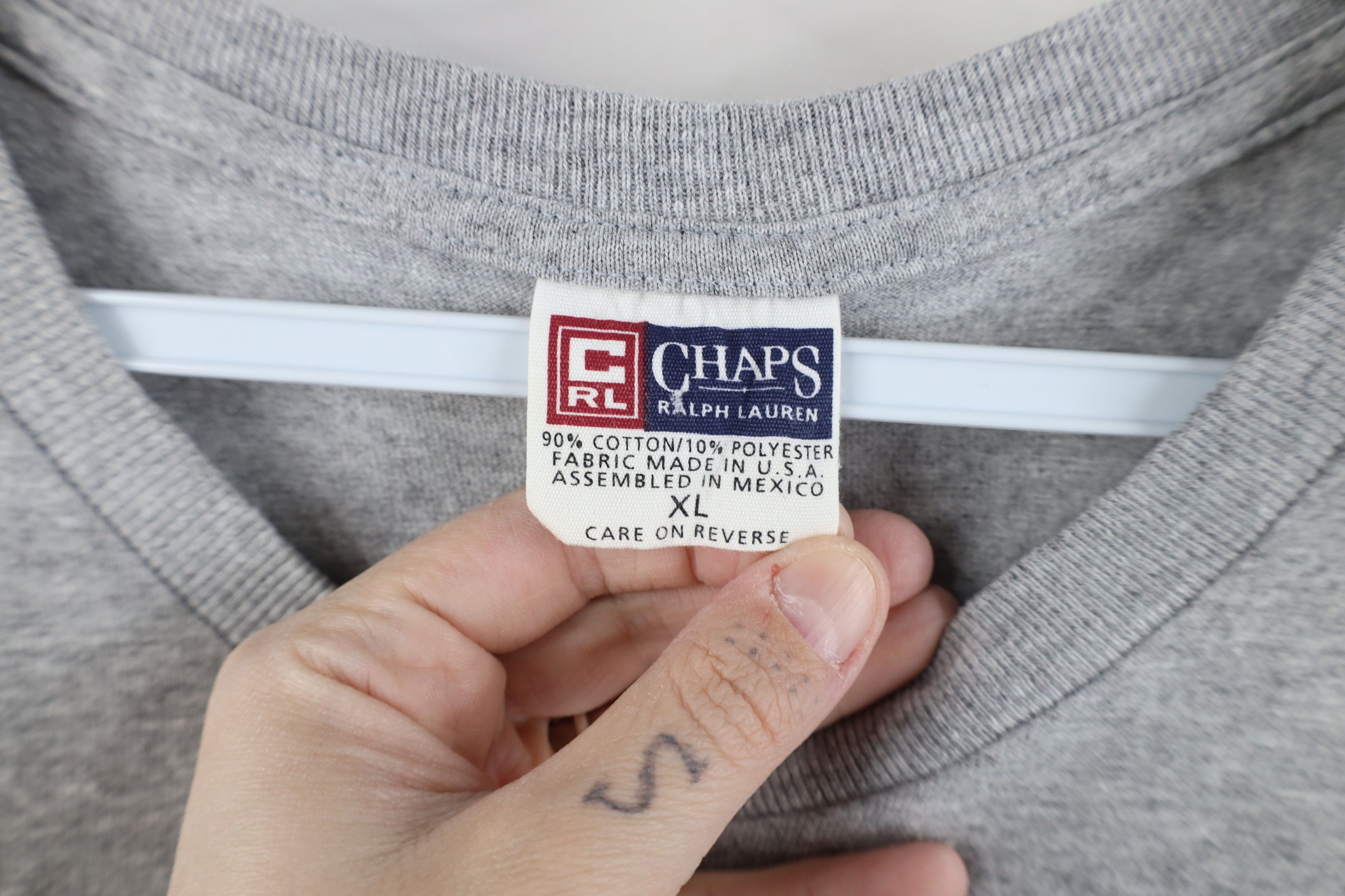 Ralph Lauren × Vintage Vintage 90s Chaps Ralph Lauren USA Flag Pocket T-Shirt Gray Size US XL / EU 56 / 4 - 9 Thumbnail