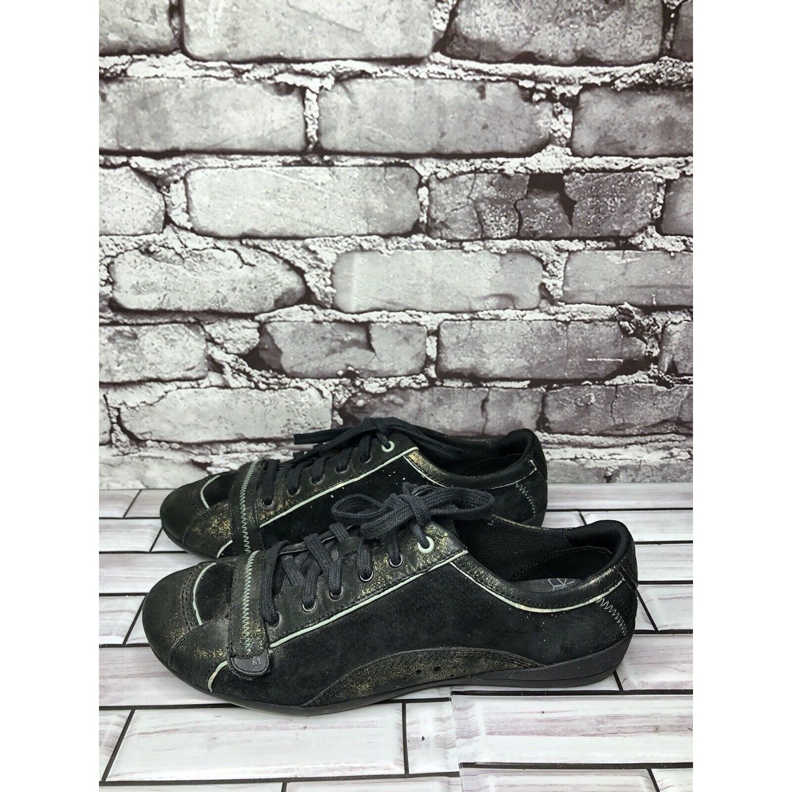 Merrell Merrell Pirouette Black Suede Leather Gold Sparkle Athletic Size US 8 / IT 38 - 14 Thumbnail