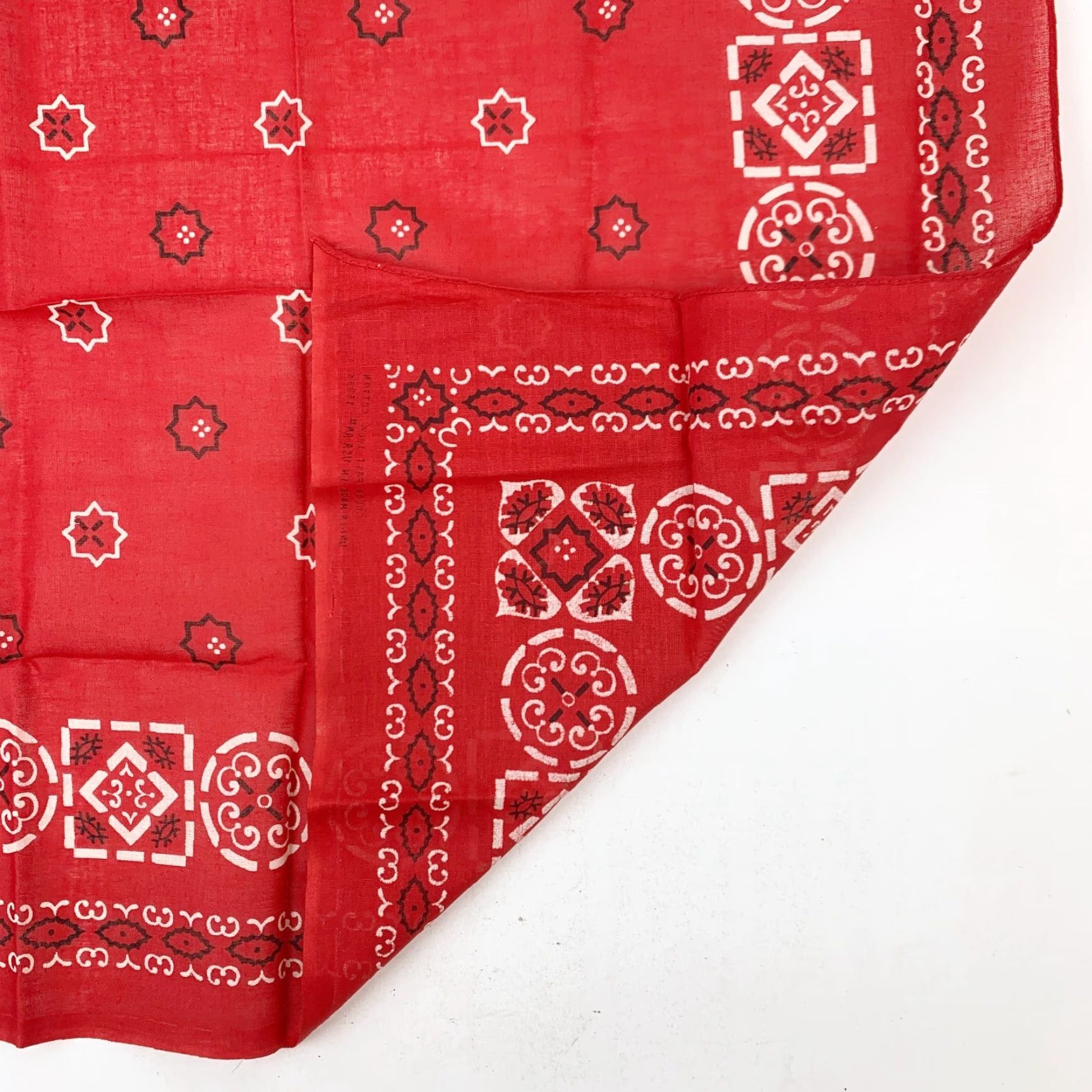 Vintage VINTAGE Bandana 21" x 21" Red Paisley Cotton Western Union Made Unbranded 15898 Size ONE SIZE - 6 Thumbnail