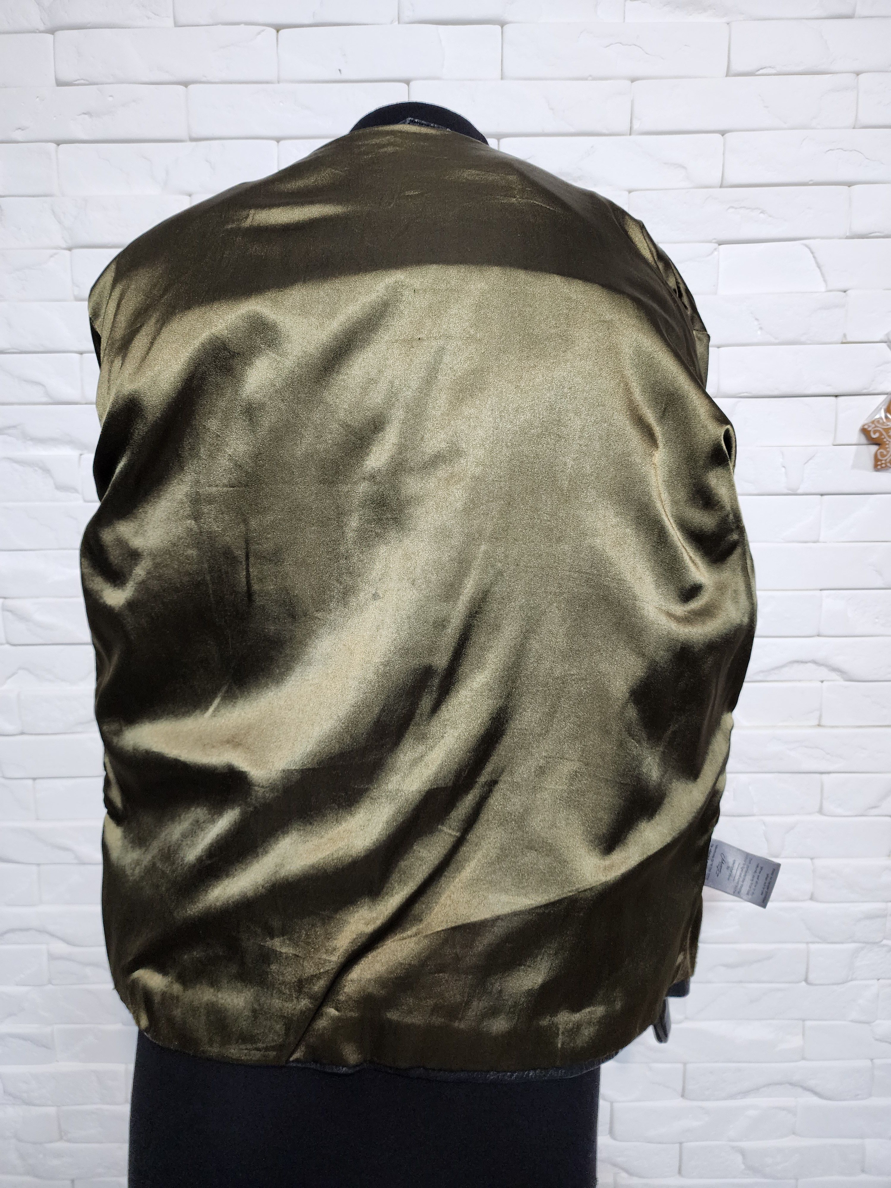 Uniqlo Men's Black Leather Sport Jacket: Metal Zipper. Size US M / EU 48-50 / 2 - 7 Thumbnail
