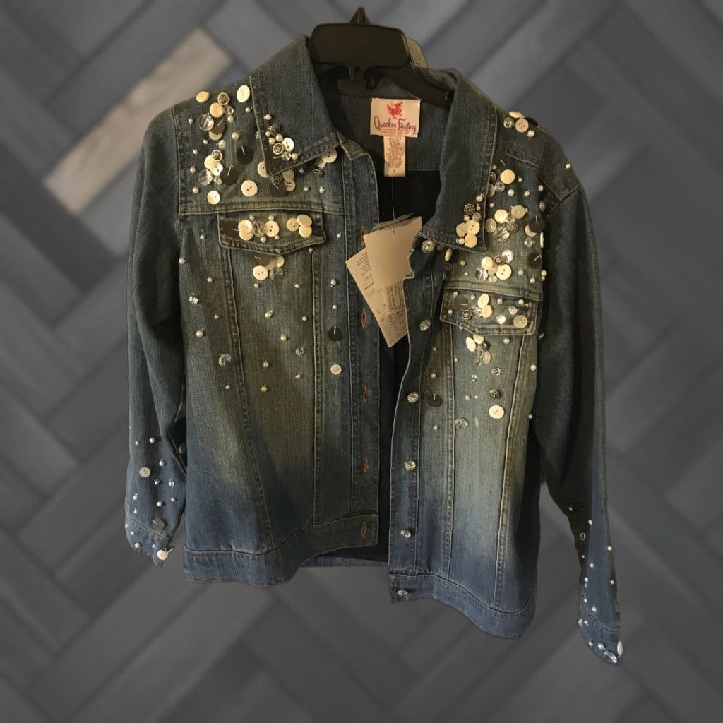 Quacker Factory VINTAGE The Quacker Factory Jacket Women L Denim Blue Light Wash Sequin Buttons Jeans Size L / US 10 / IT 46 - 1 Thumbnail