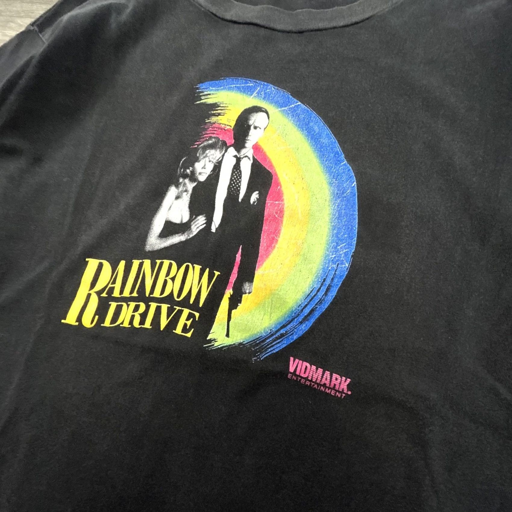 Rainbow VINTAGE Rainbow Drive Shirt Mens XL Vidmark Horror Movie 90s Made USA RARE Shirt Mens XL Black Graphic Print 1990s Size US XL / EU 56 / 4 - 3 Thumbnail