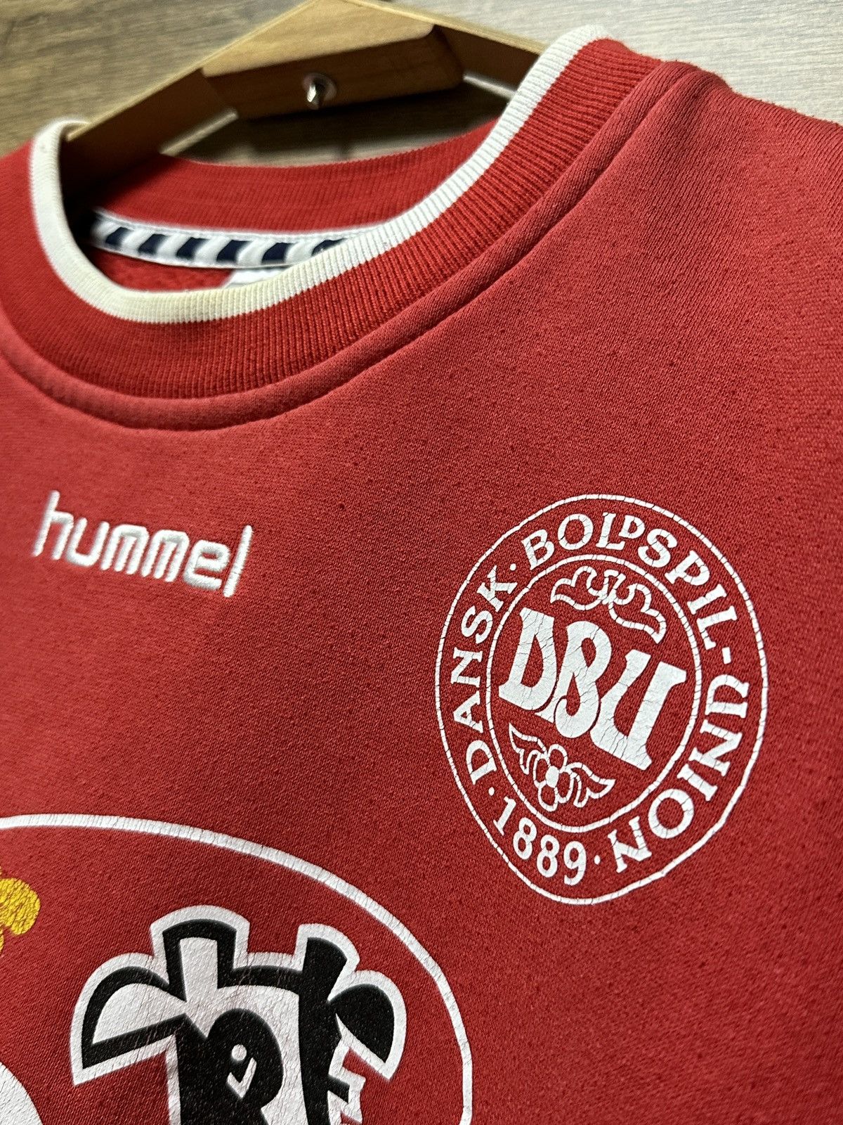 Hummel × Vintage 2000-02 Denmark Hummel Player Issued Football Sweatshirt Size US XXL / EU 58 / 5 - 7 Thumbnail