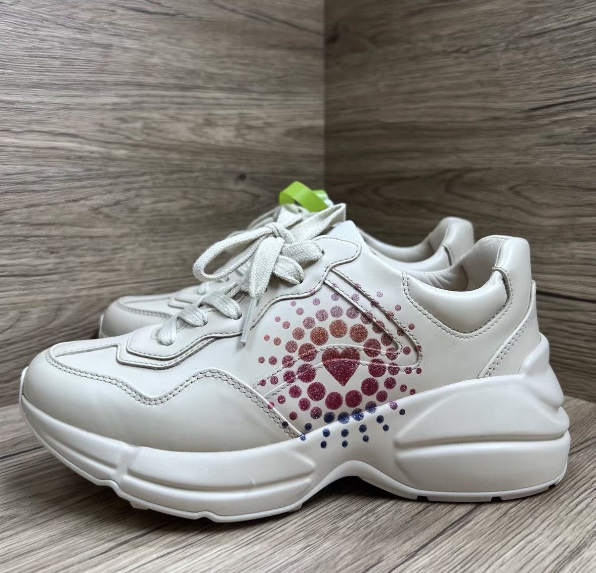 Gucci Gucci Rhyton Rainbow Heart Slogan Dad Sneakers J41 Size US 6 / IT 36 - 1 Thumbnail