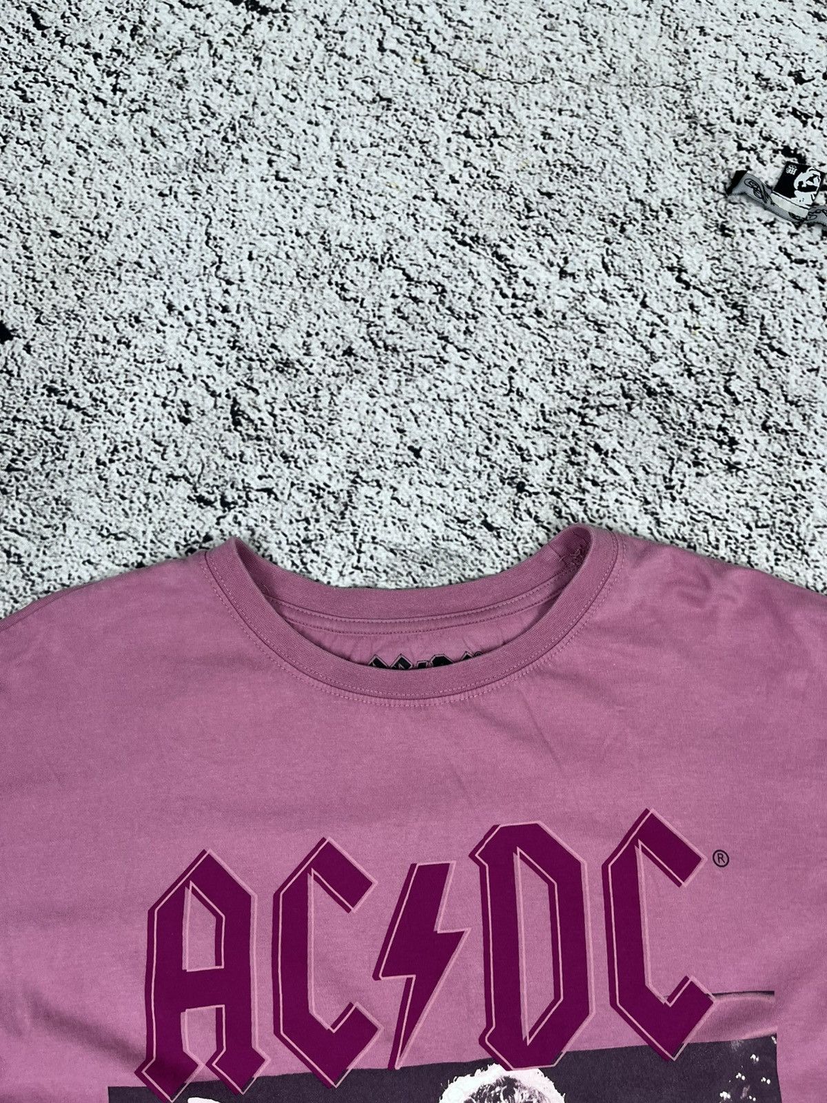 Band Tees Vintage AC/DC pink logo rock band longsleeve size S Size US S / EU 44-46 / 1 - 5 Thumbnail