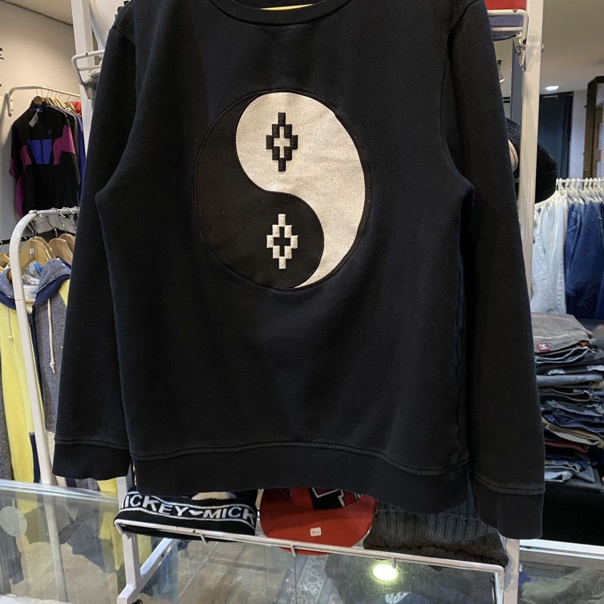 Marcelo Burlon Marcelo Burlon County of Milan Yin Yang Crewneck Sweatshirt Size US M / EU 48-50 / 2 - 4 Thumbnail