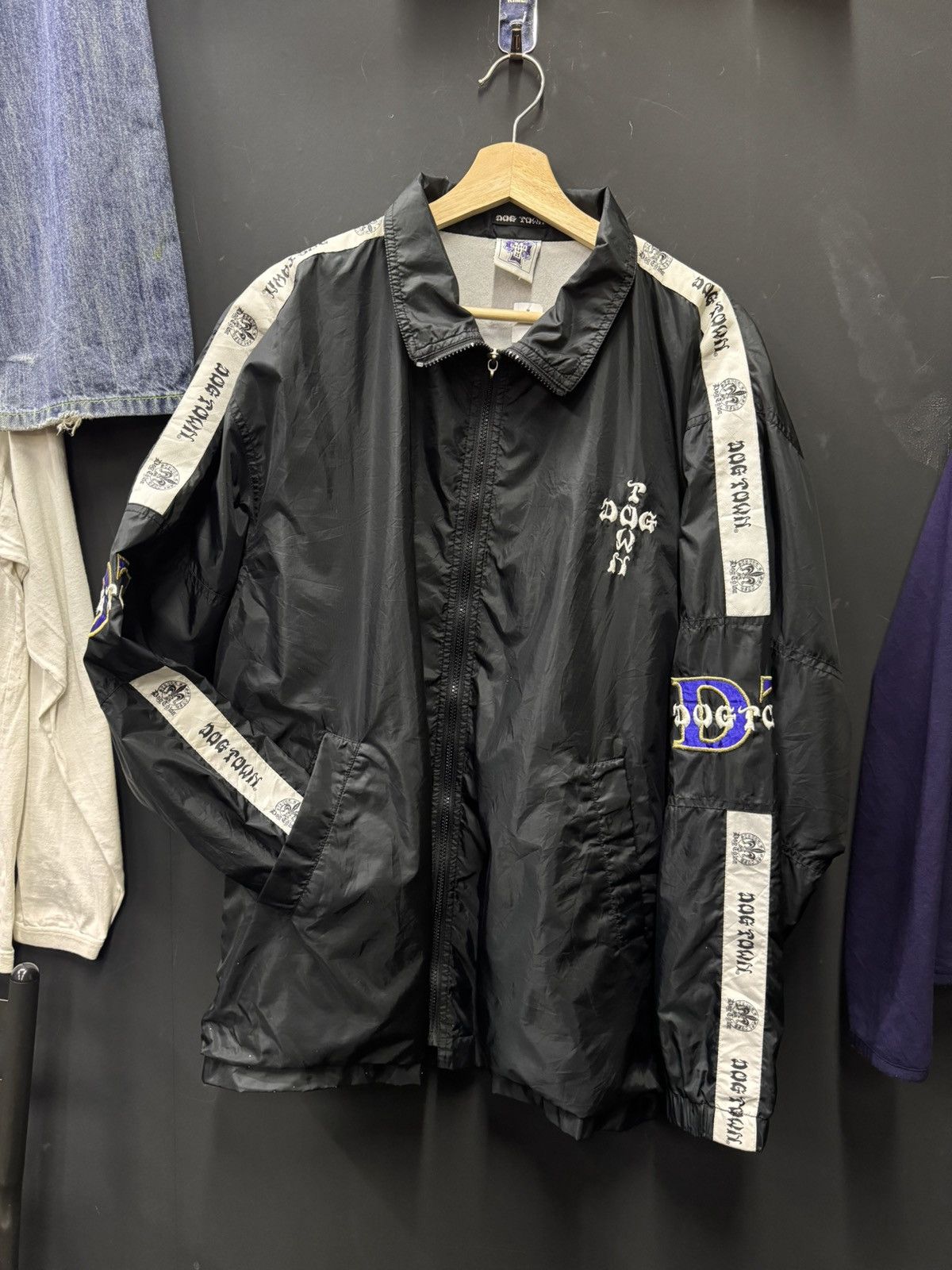 Dogtown Dog Town Windbreaker Jacket Hip Hop Size US XL / EU 56 / 4 - 10 Thumbnail