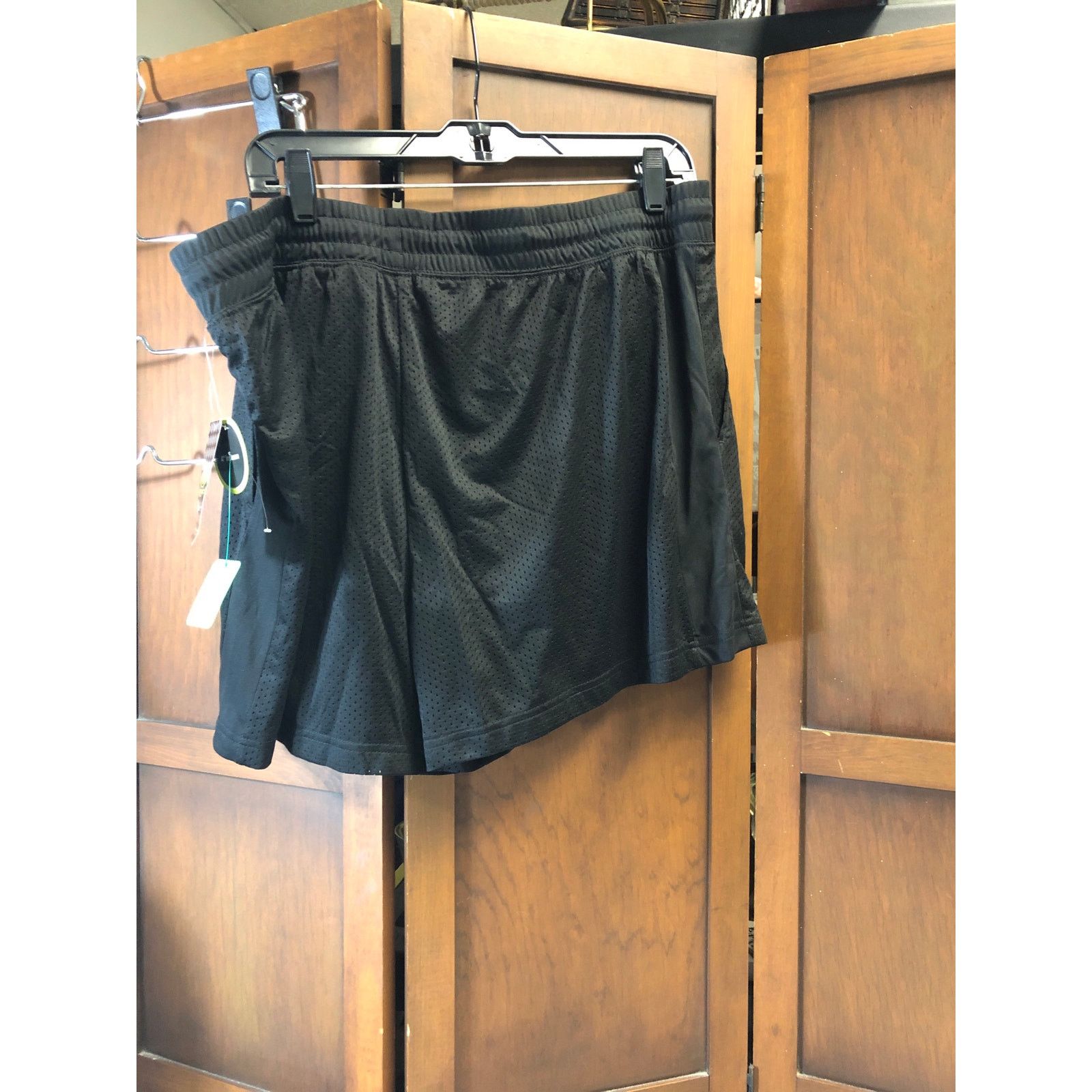Athletic Works Womens mesh black athletic wear shorts Size 42" / US 20 - 2 Thumbnail