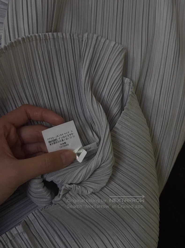 Issey Miyake Issey Miyake Classic Ruched Turtleneck Long-Sleeve Top Size L / US 10 / IT 46 - 4 Thumbnail