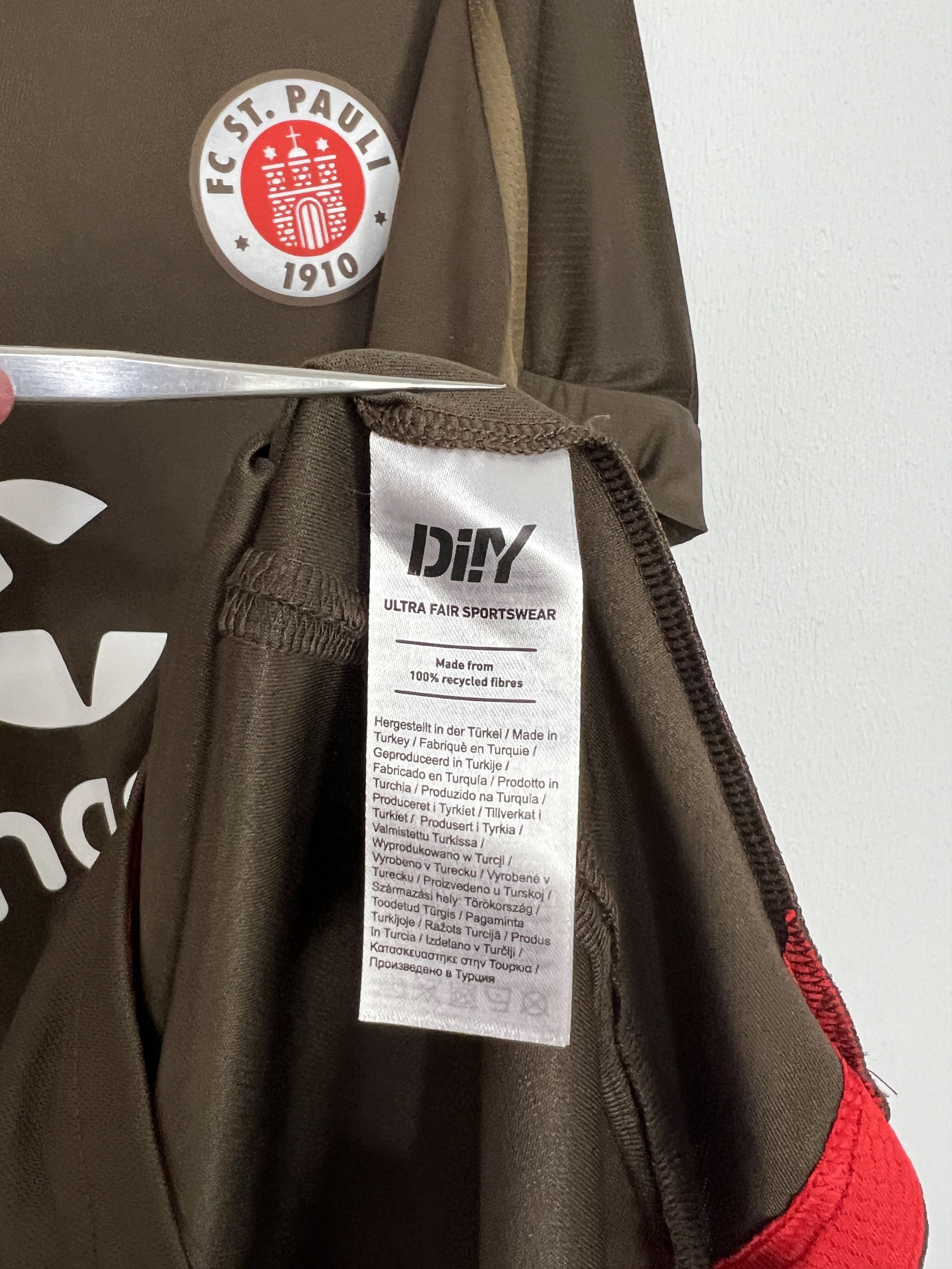 Vintage St Pauli football shirt Soccer #14 Amenyido Tee Hype Size US L / EU 52-54 / 3 - 10 Thumbnail