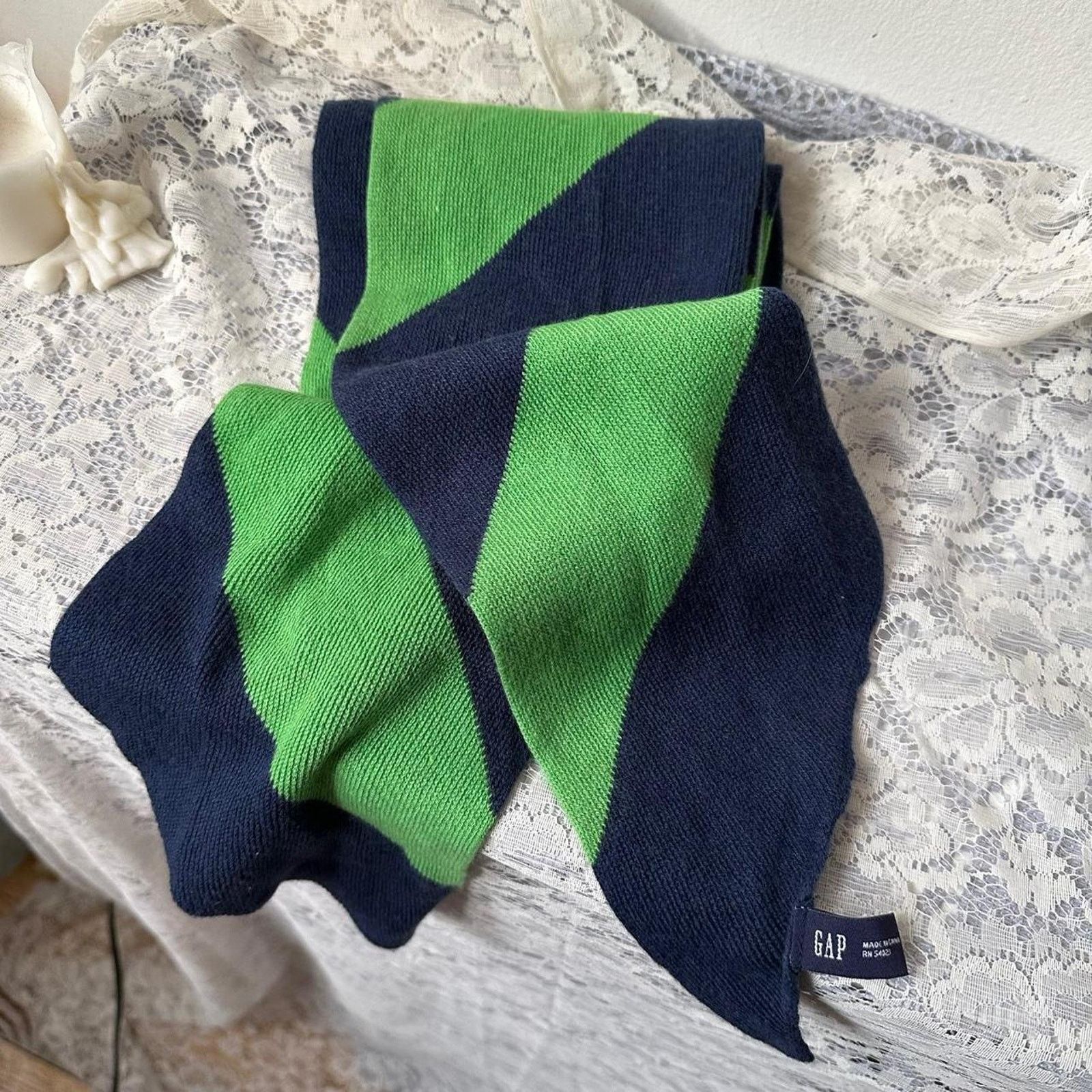Gap × Vintage Beautiful vintage 00s gap slant scraf Size ONE SIZE - 4 Thumbnail