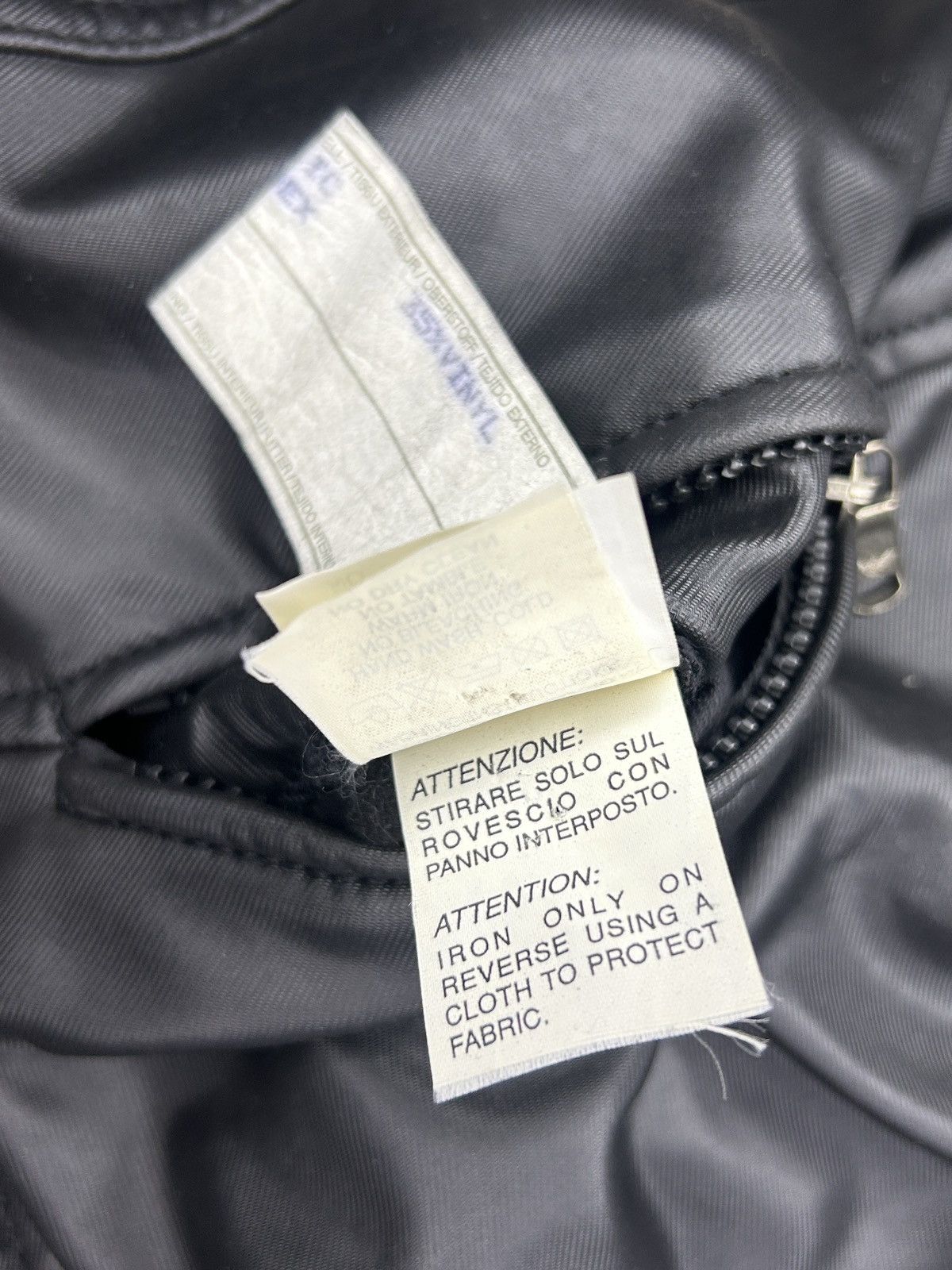 Emporio Armani 90s Technical Jacket Size US S / EU 44-46 / 1 - 22 Thumbnail