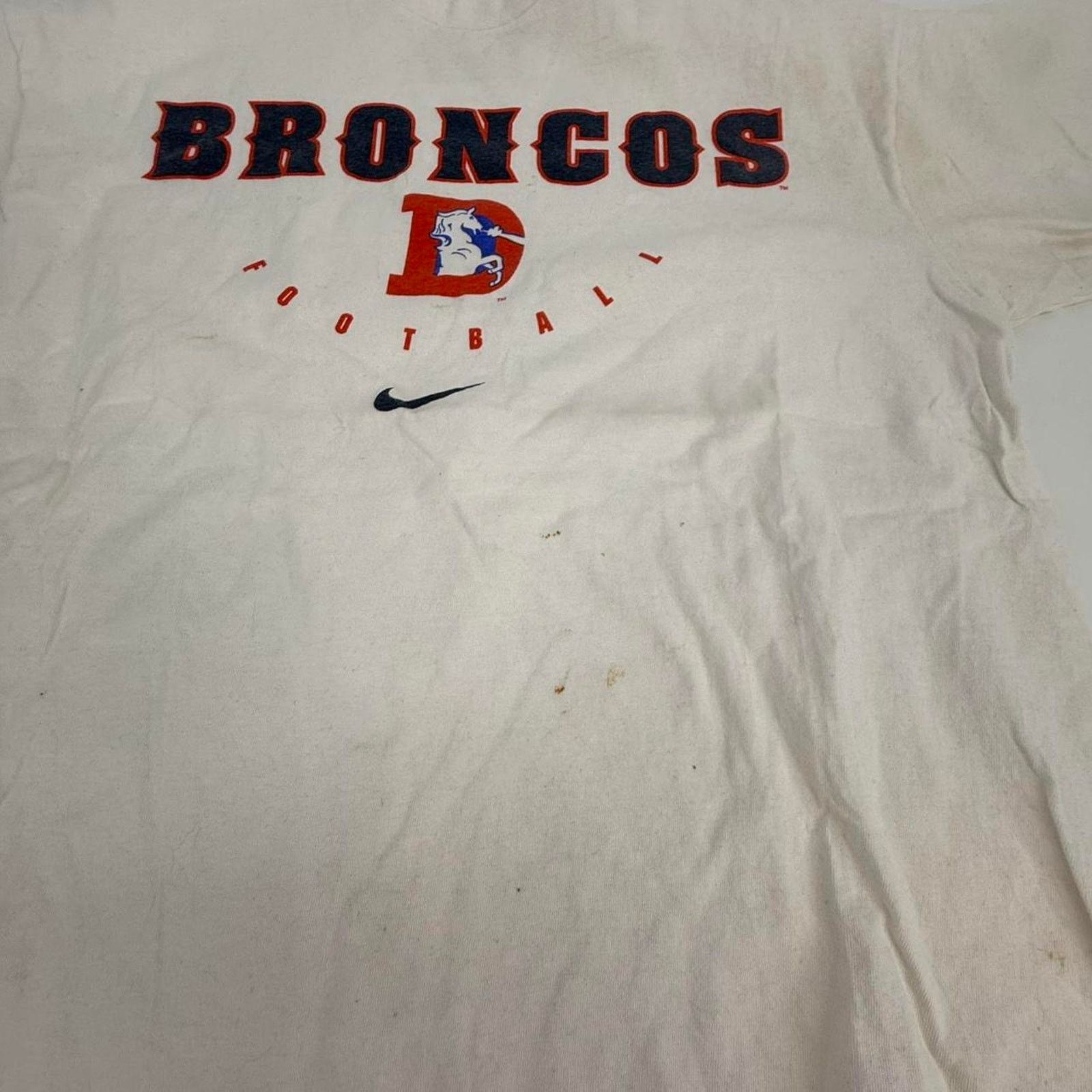 Nike Vintage 90s nike denver broncos center swoosh tee Size US L / EU 52-54 / 3 - 5 Thumbnail