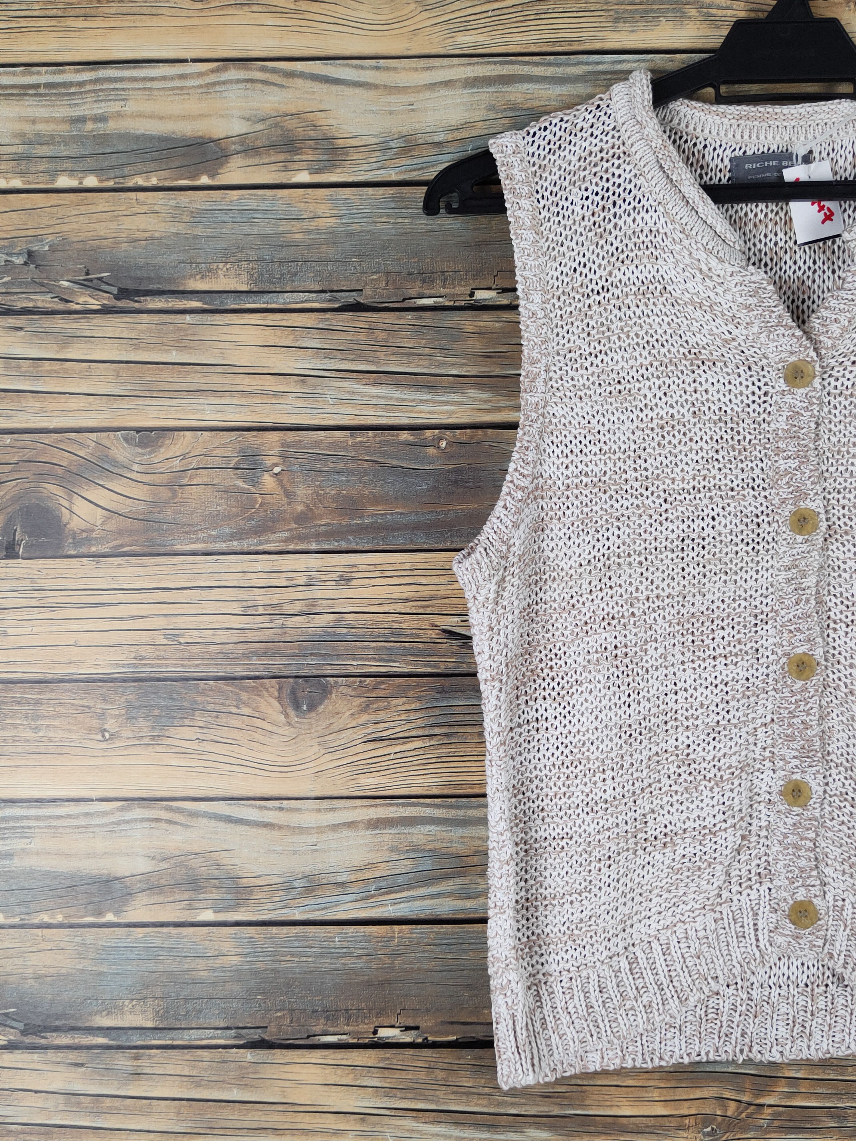 Aran Isles Knitwear Riche Beau Light Brown crochet meshnet Knitwear Vests #W1447 Size S / US 4 / IT 40 - 3 Thumbnail